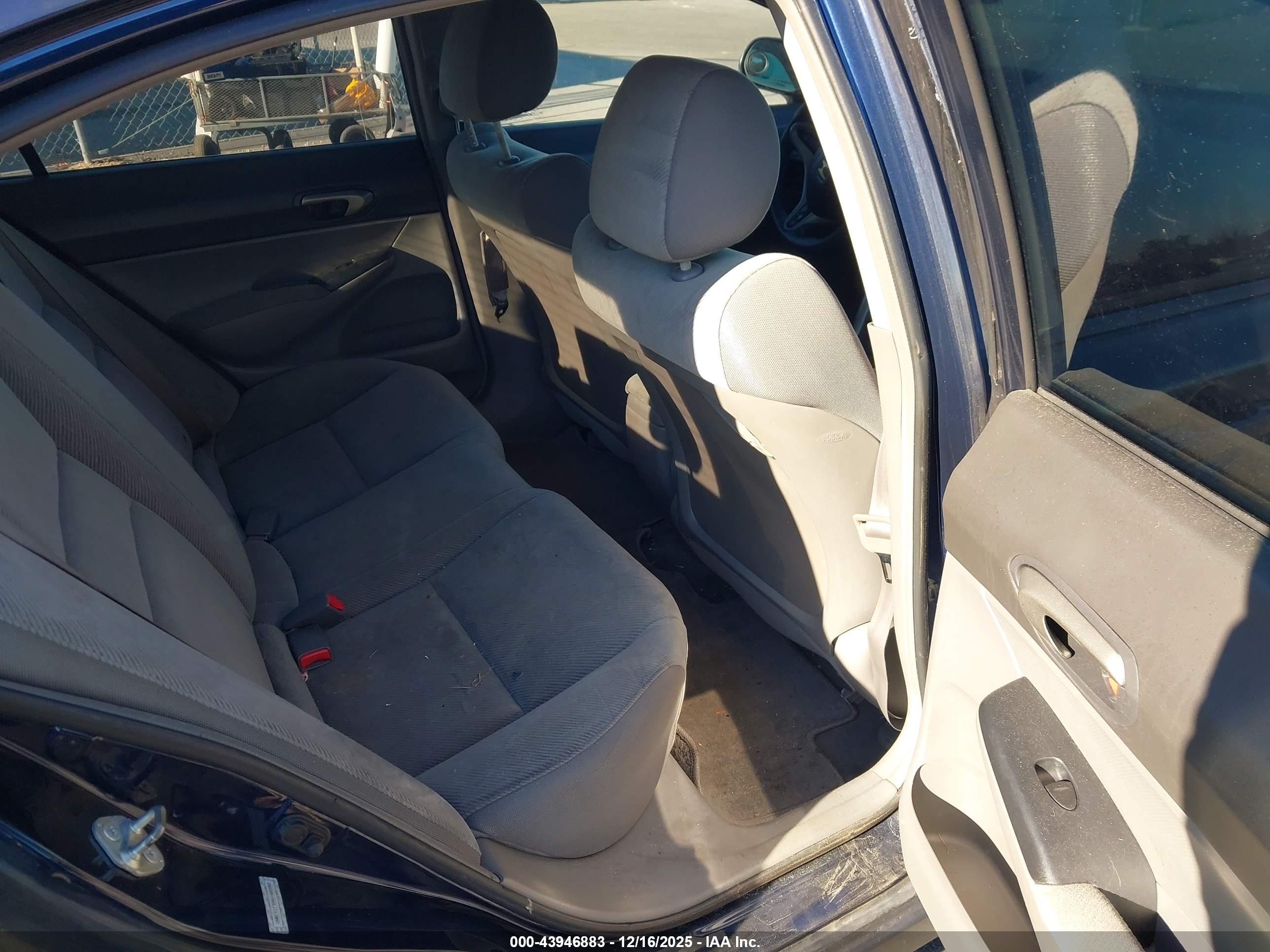 HONDA CIVIC image 8