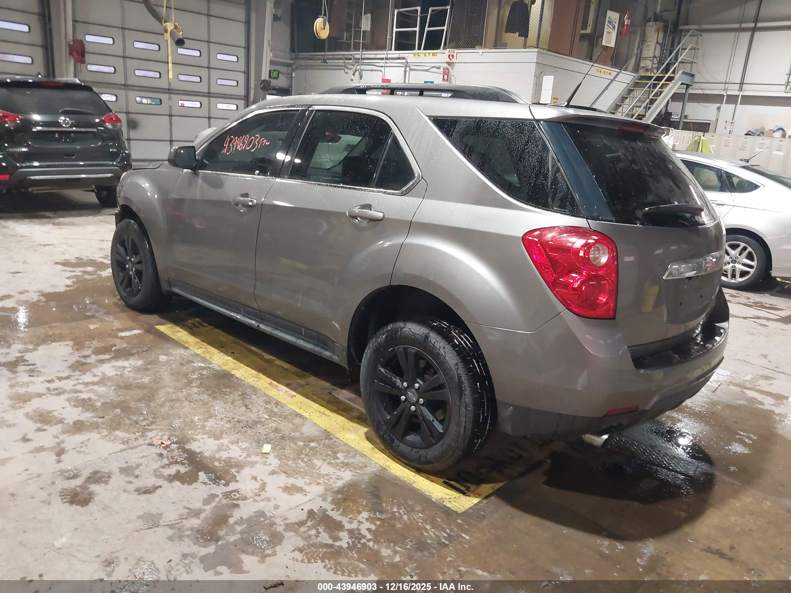 CHEVROLET EQUINOX image 3