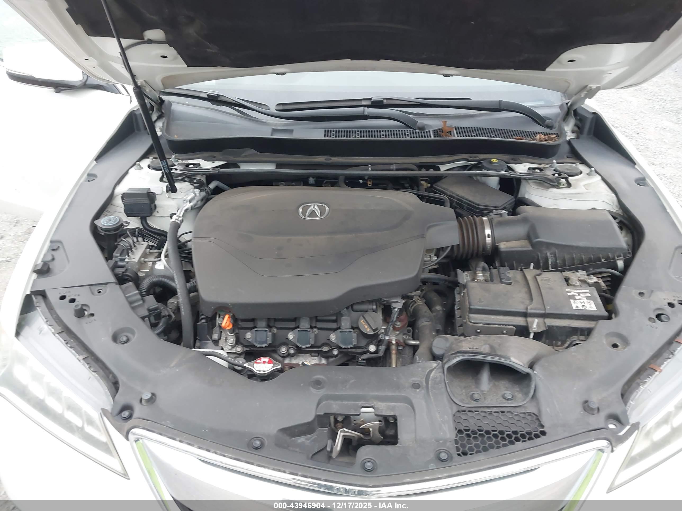 ACURA TLX image 10