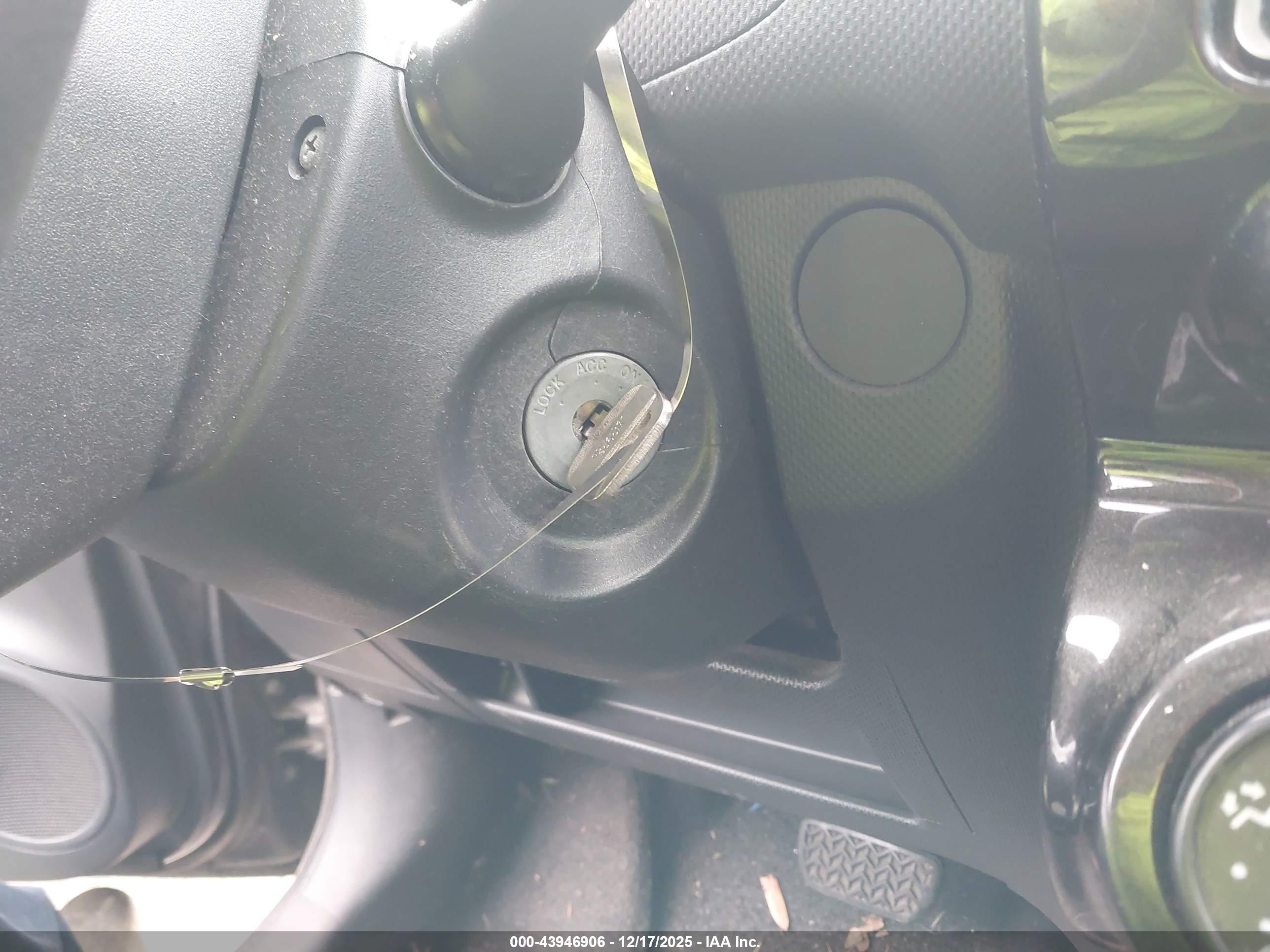 SCION XD image 11