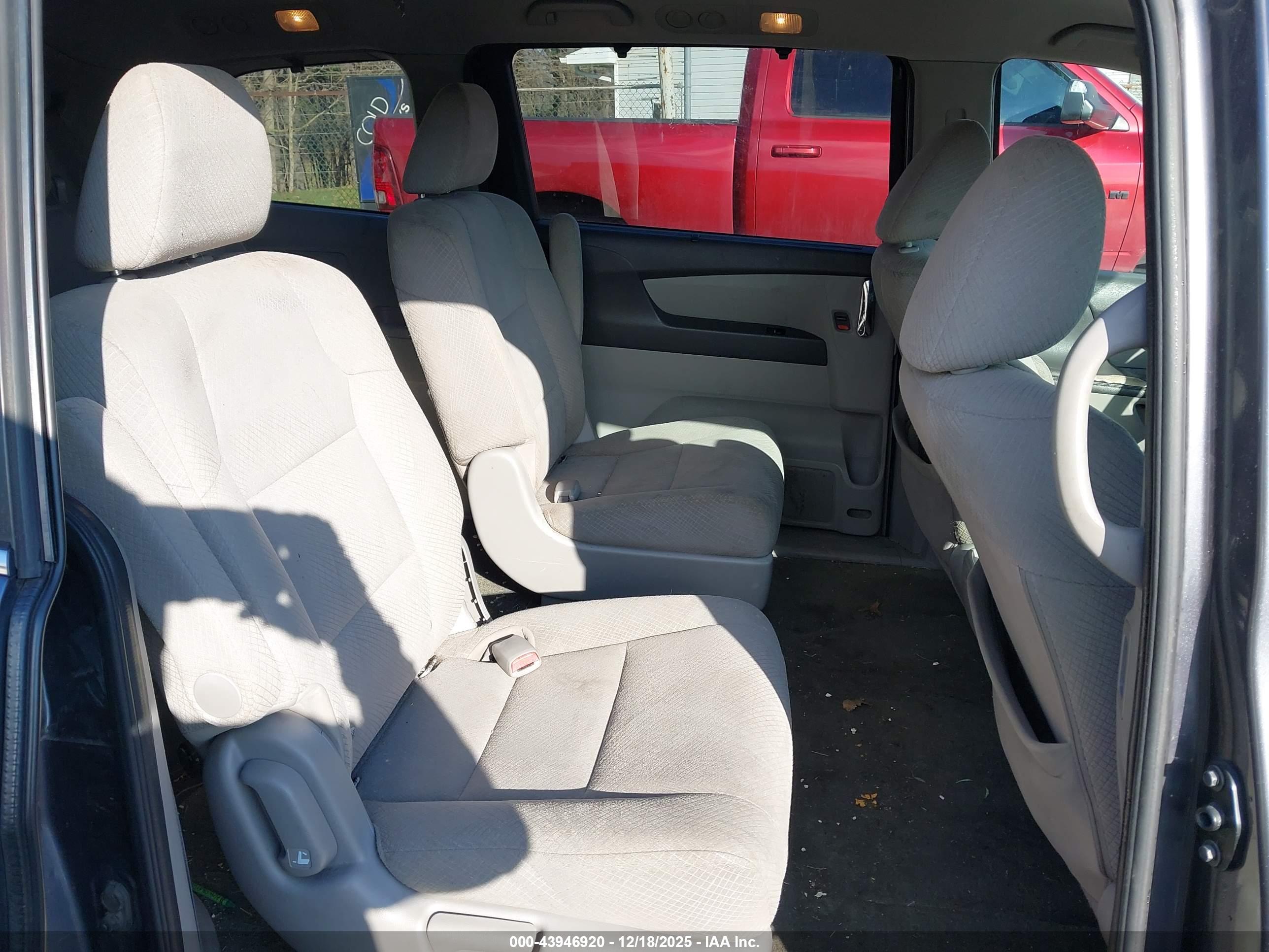 HONDA ODYSSEY image 8