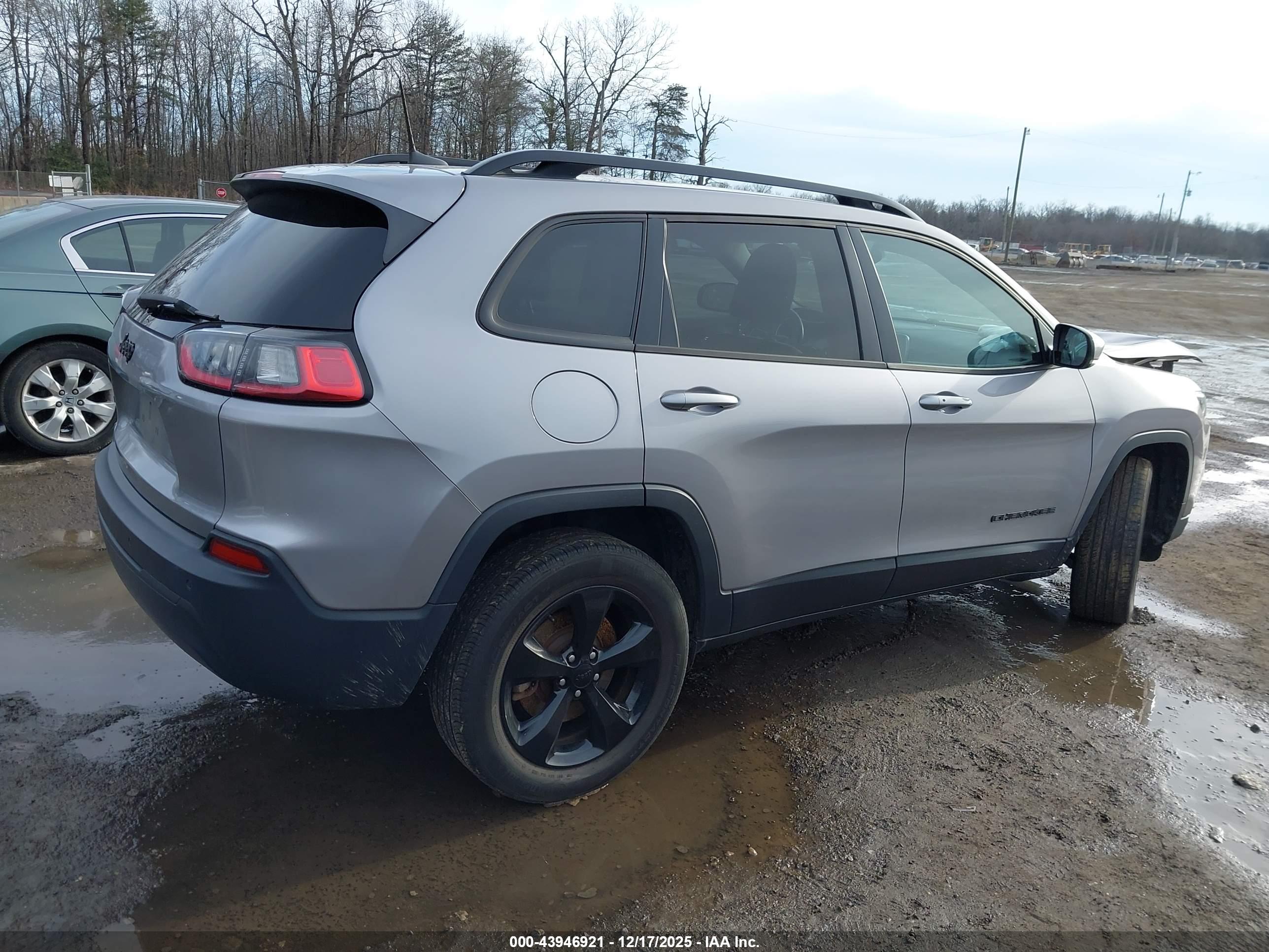 JEEP CHEROKEE image 4