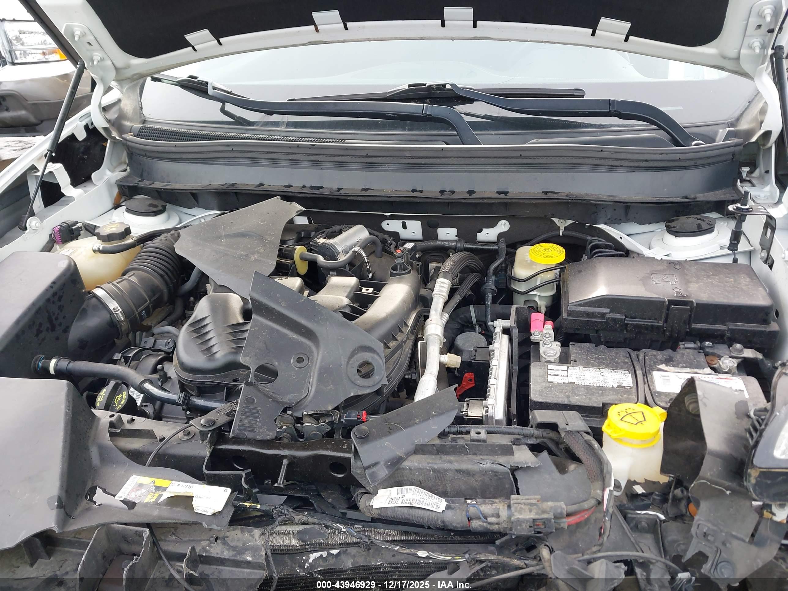 JEEP CHEROKEE image 10