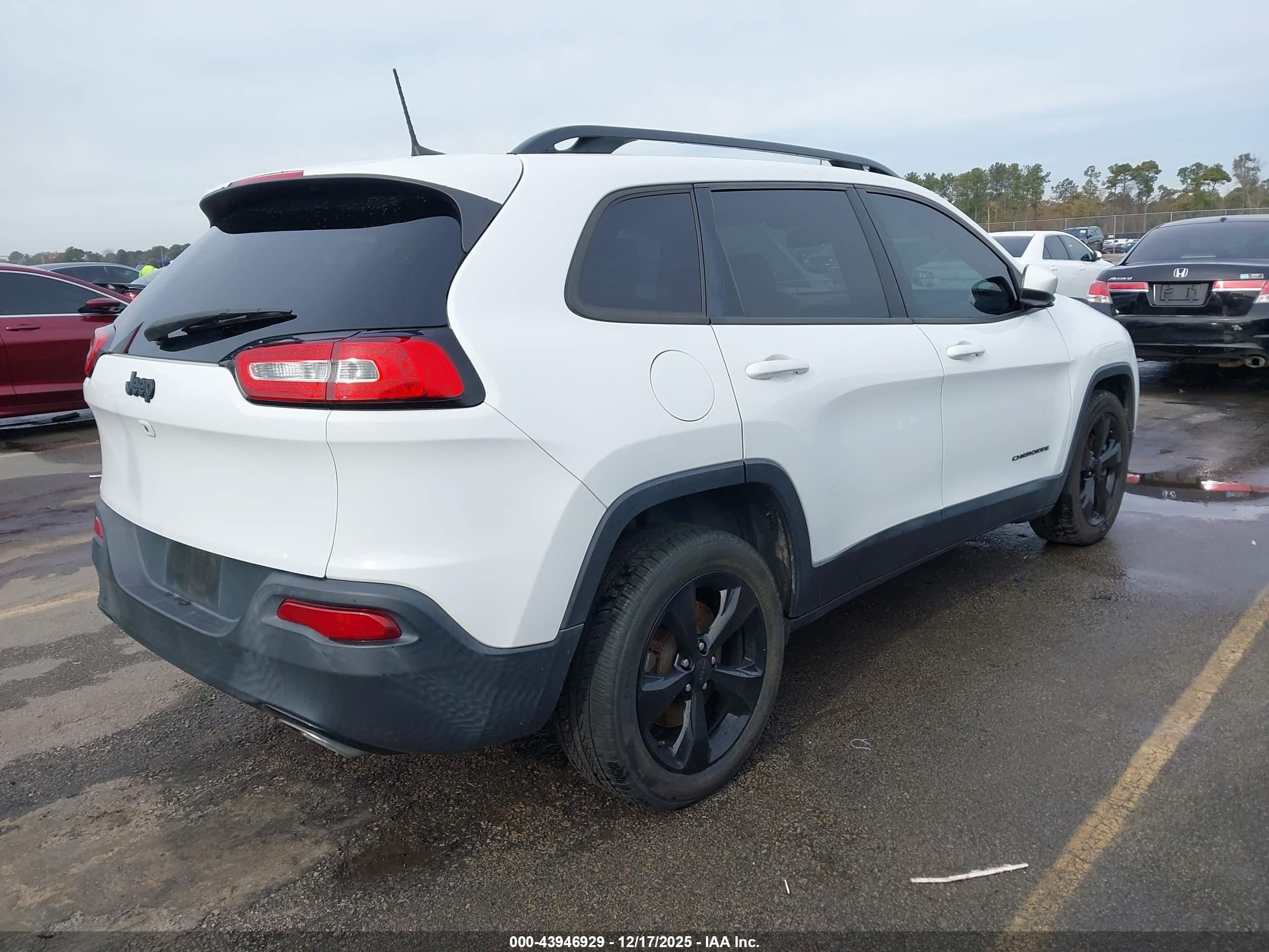 JEEP CHEROKEE image 4