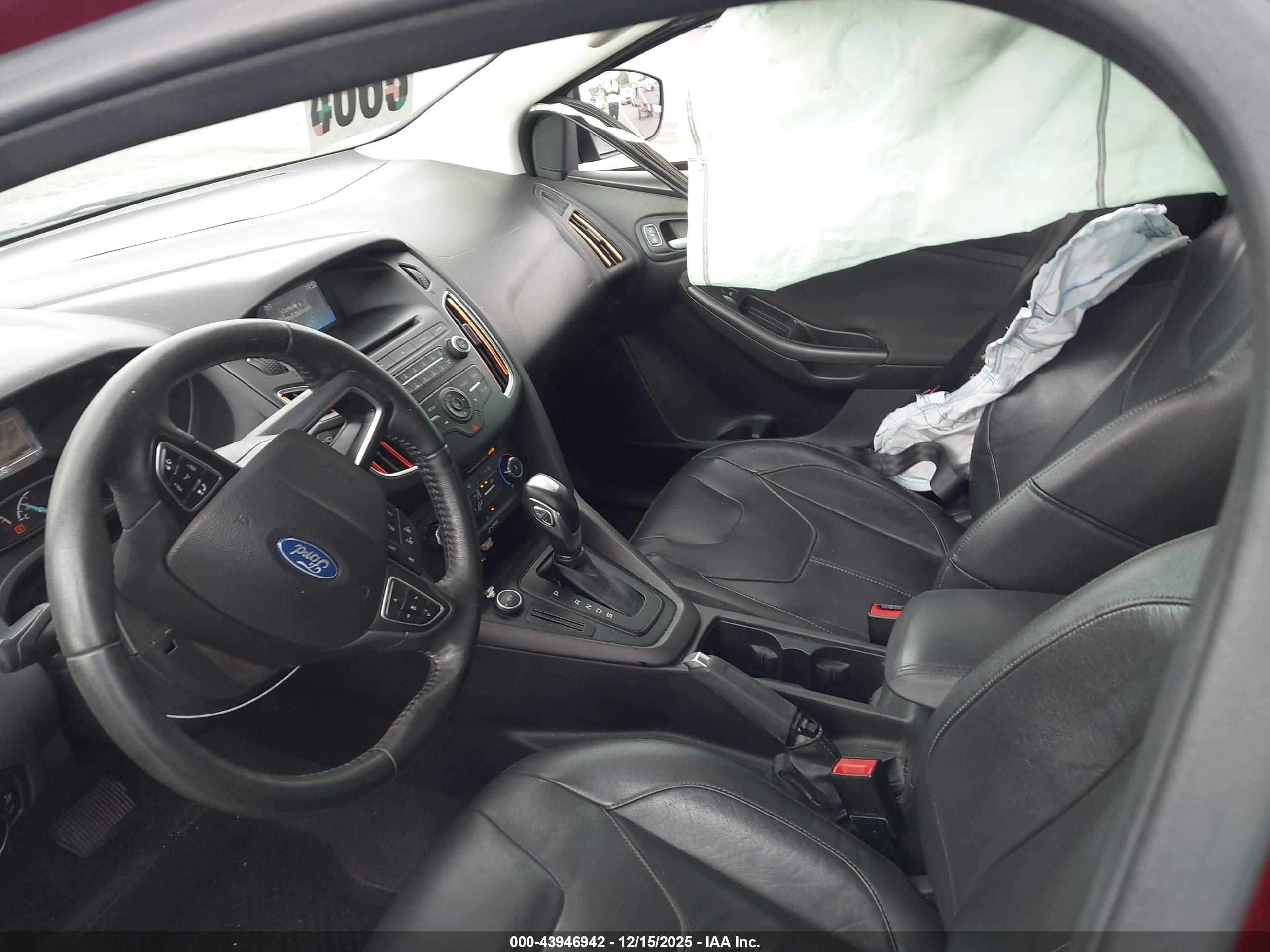 FORD FOCUS image 5