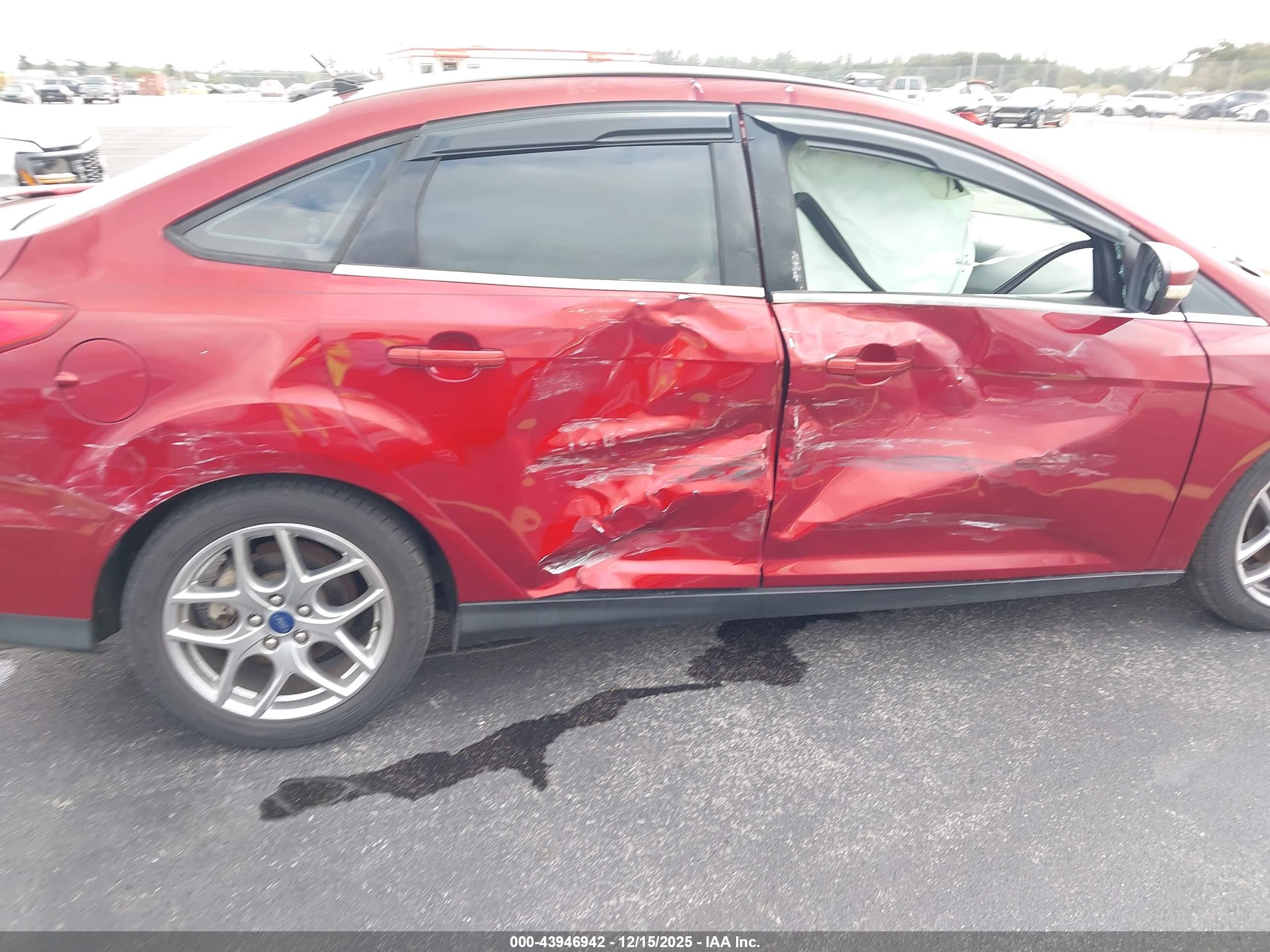 FORD FOCUS image 6