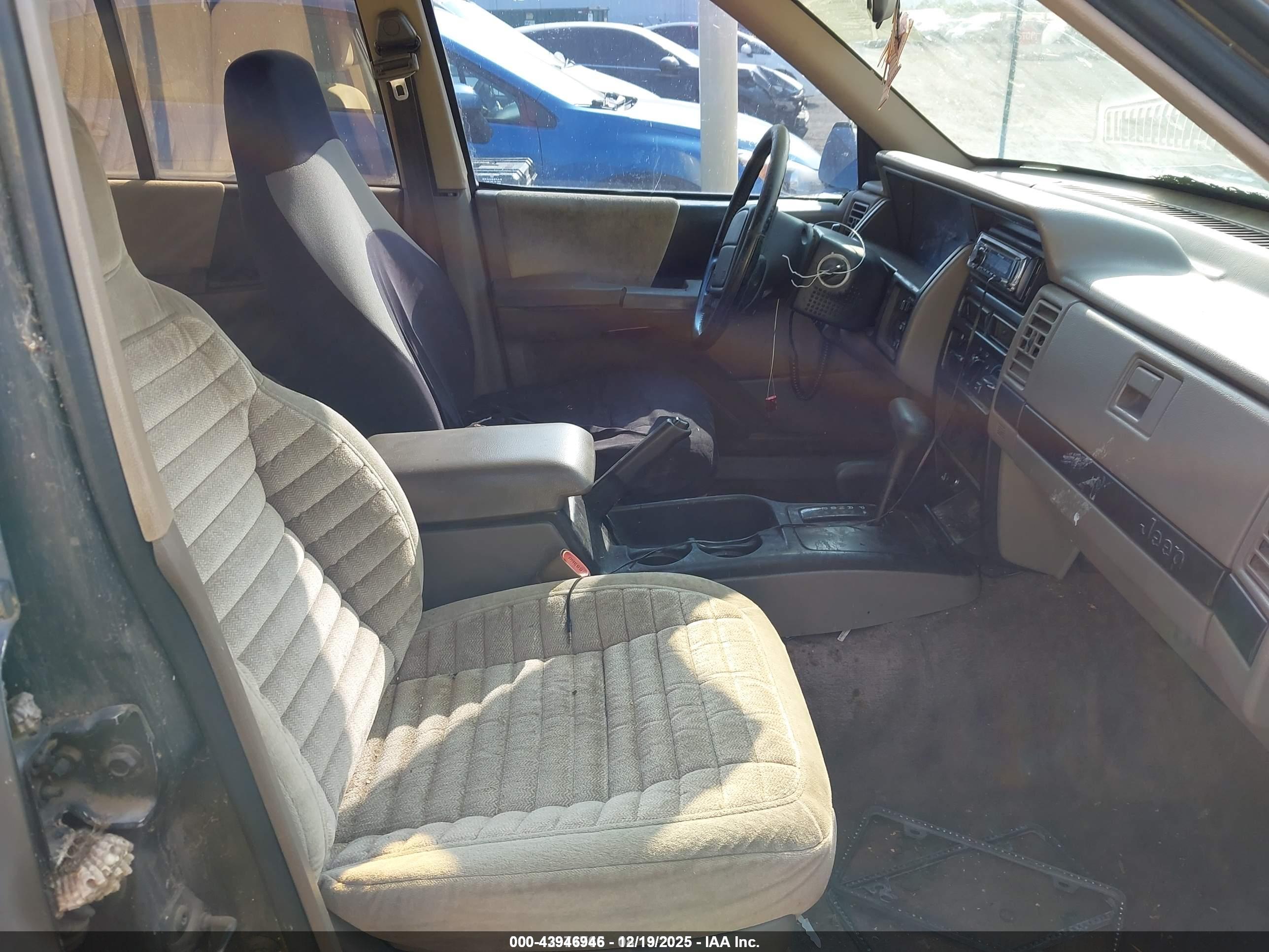 JEEP GRAND image 5