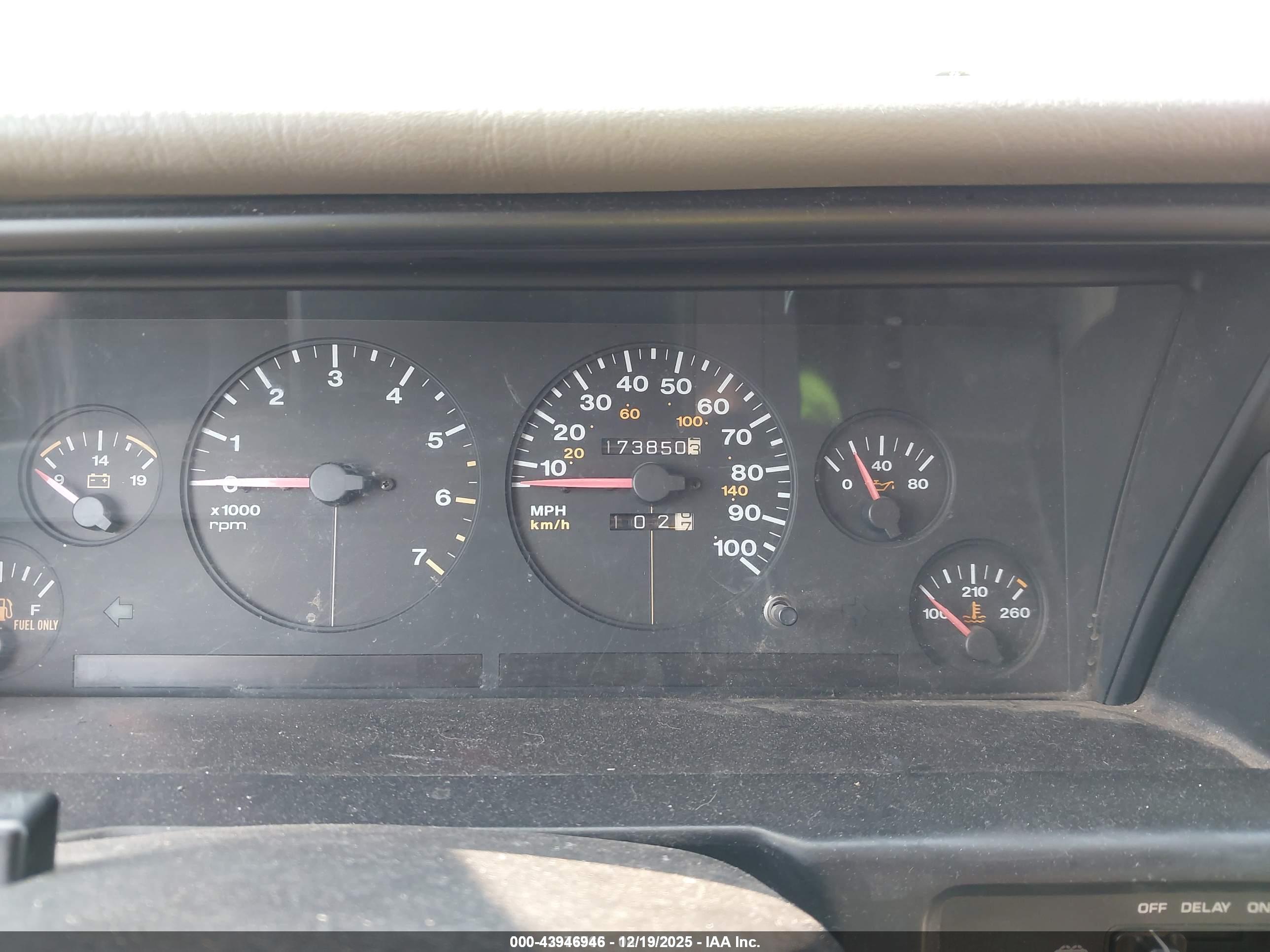 JEEP GRAND image 7