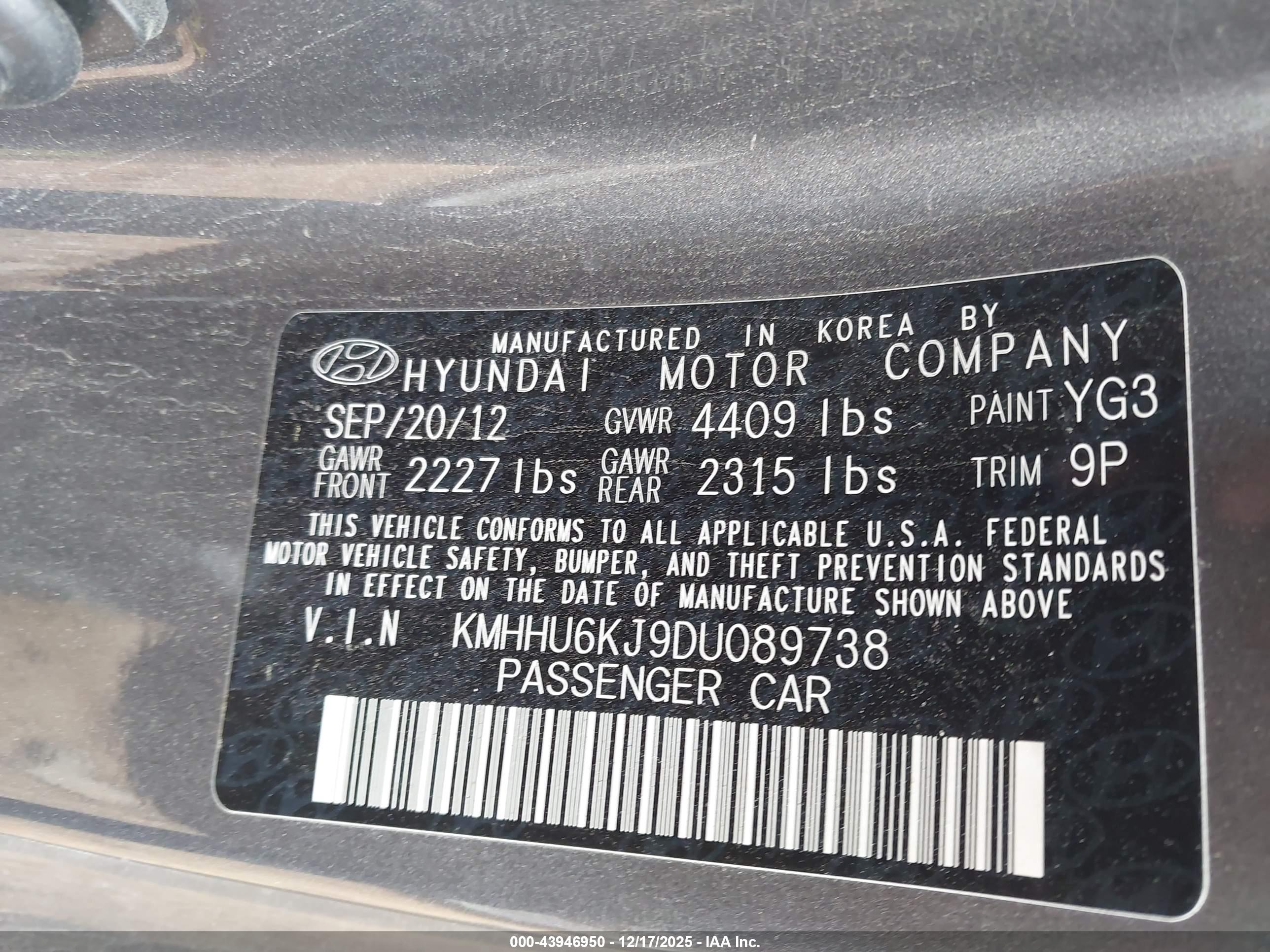 HYUNDAI GENESIS image 9