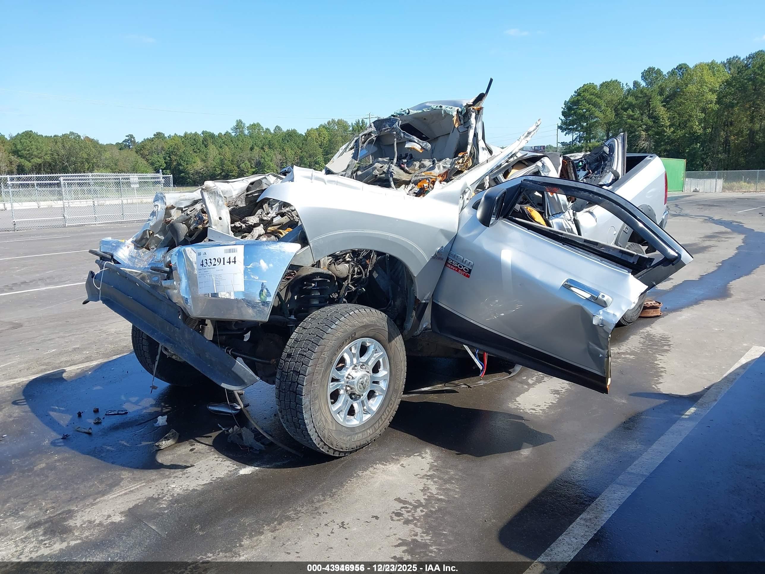 DODGE RAM image 2