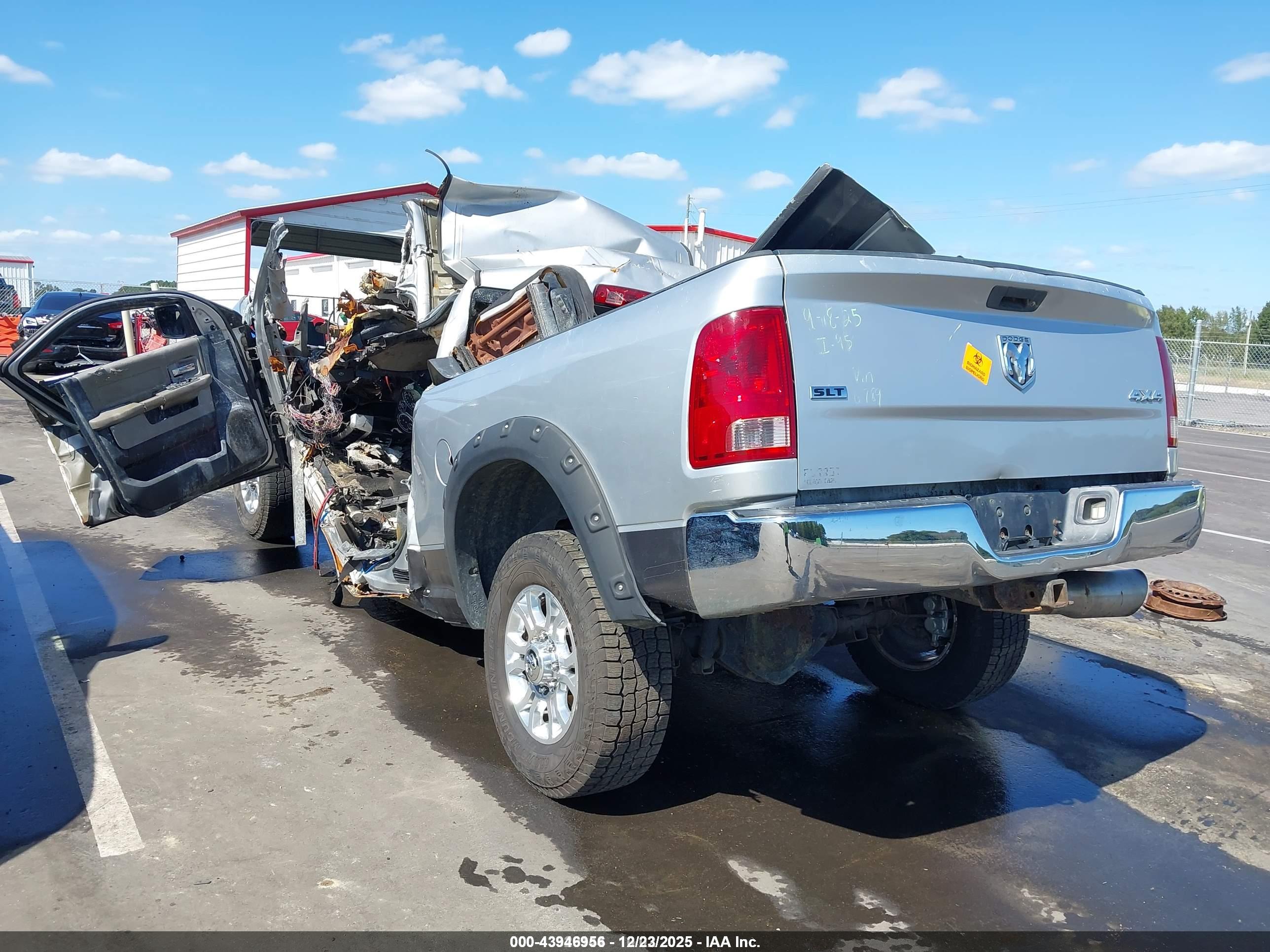 DODGE RAM image 3