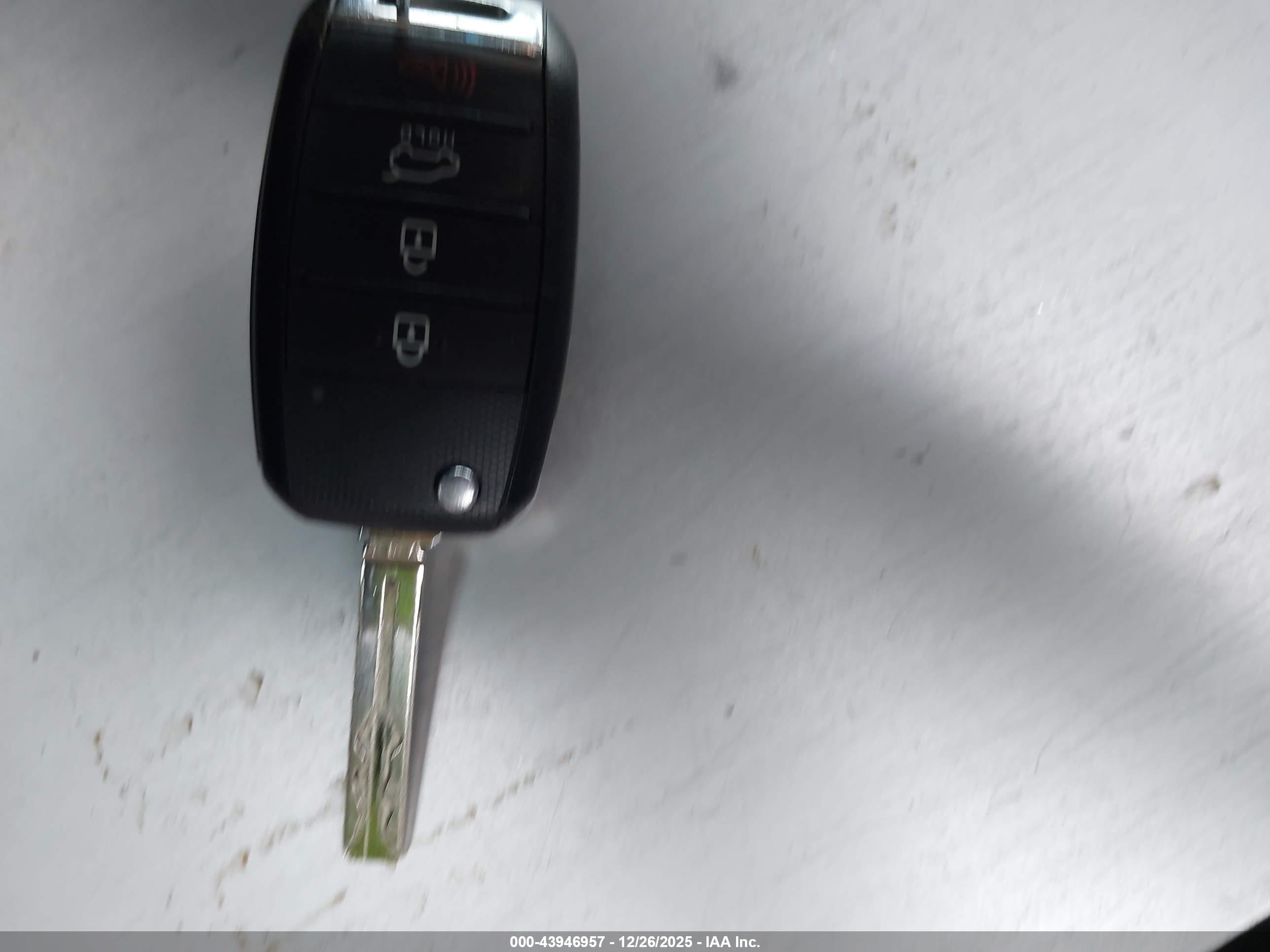 KIA SPORTAGE image 11