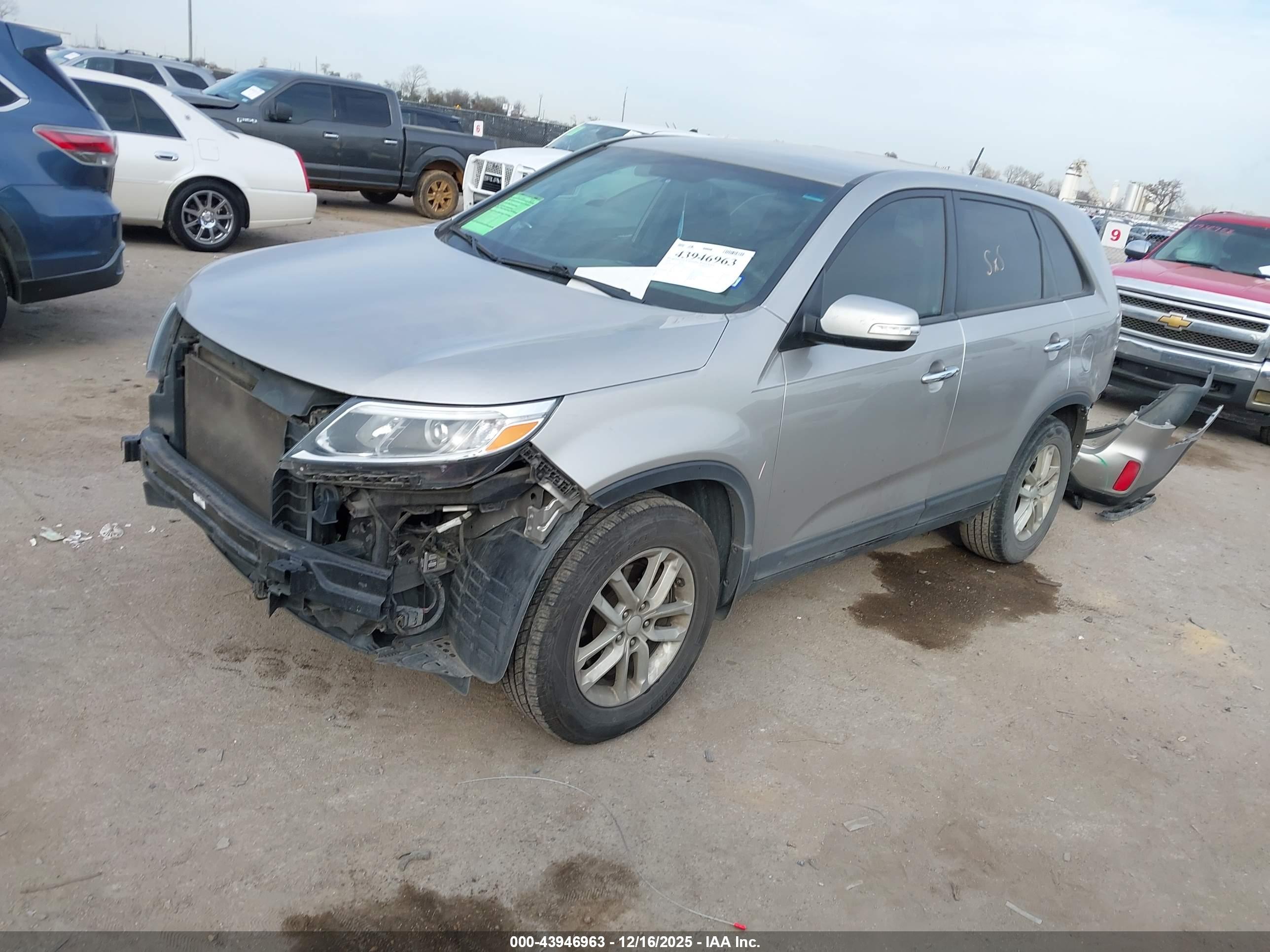 KIA SORENTO image 2