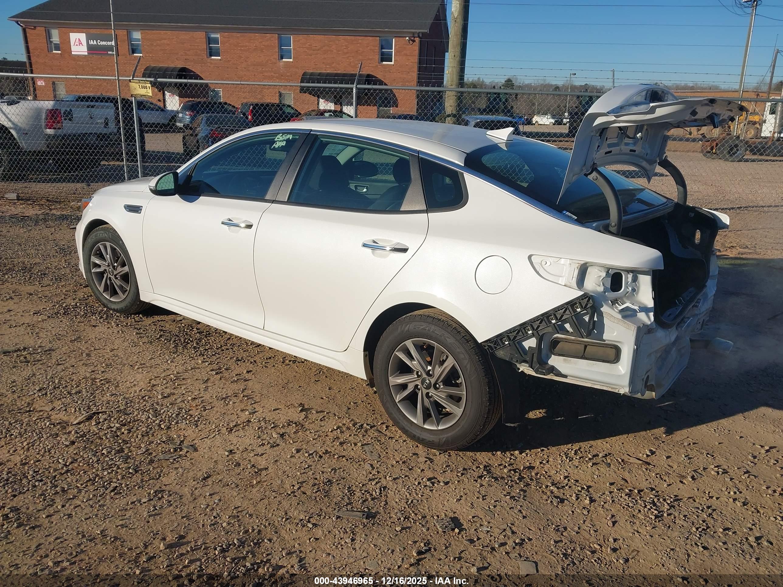 KIA OPTIMA image 3
