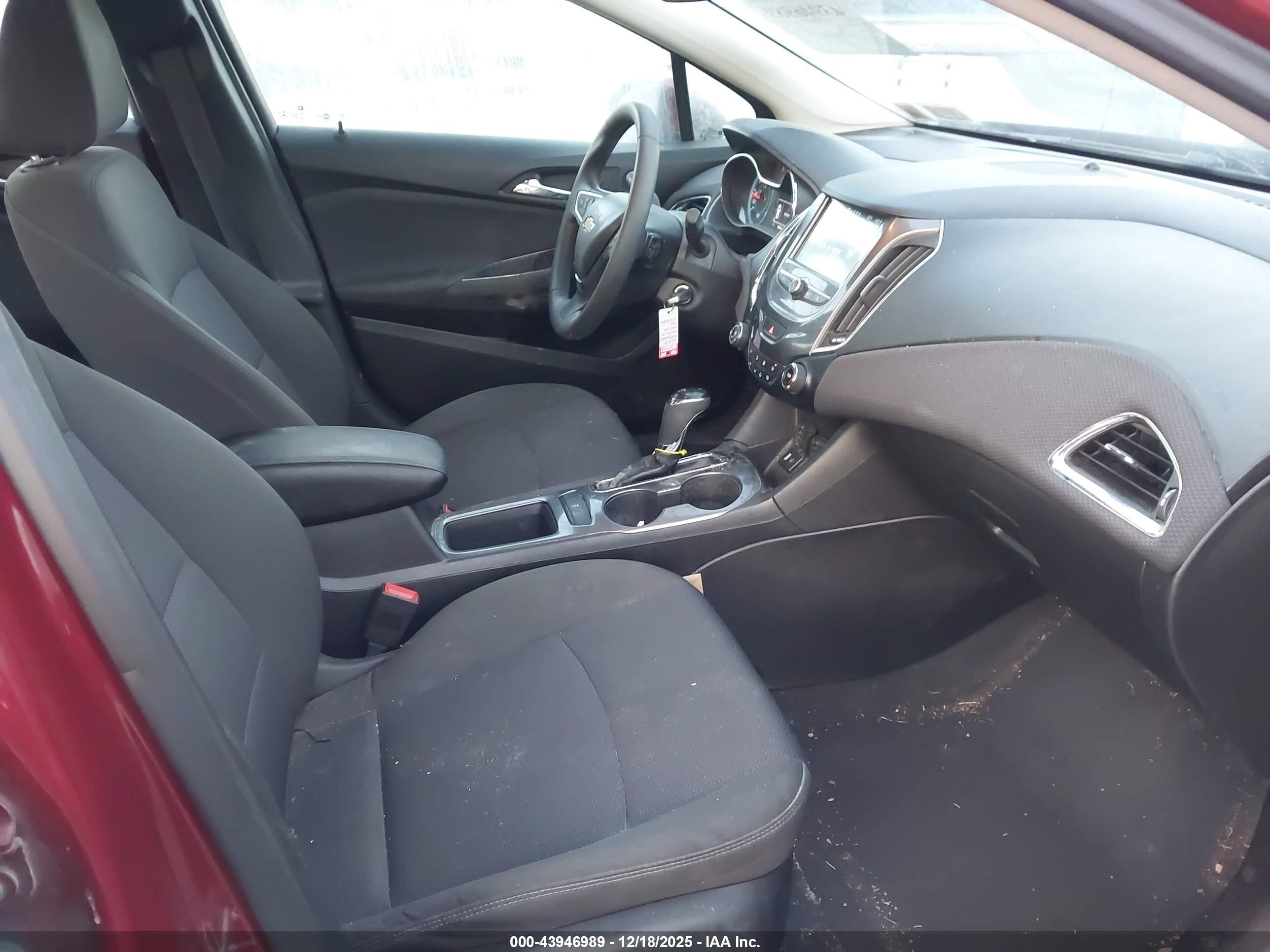 CHEVROLET CRUZE image 5