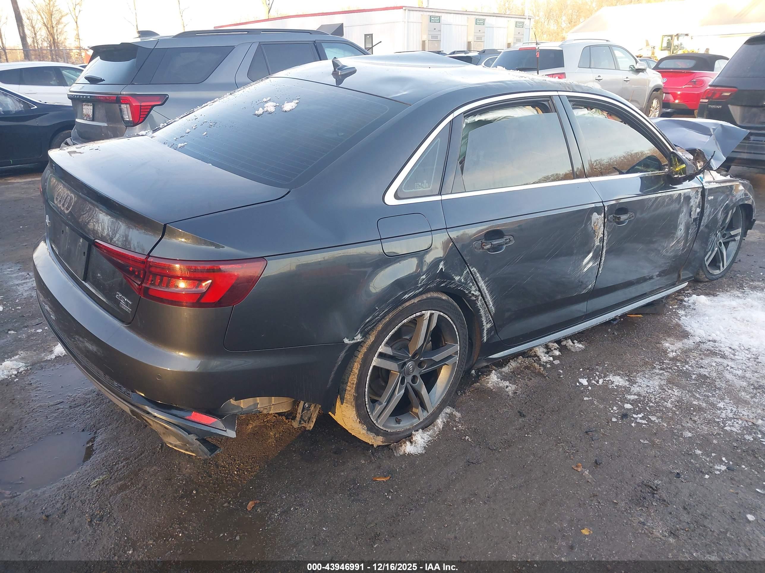 AUDI A4 image 4