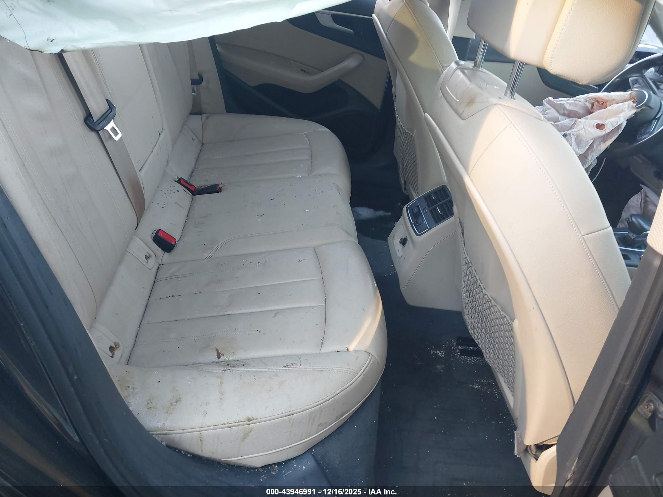 AUDI A4 image 8