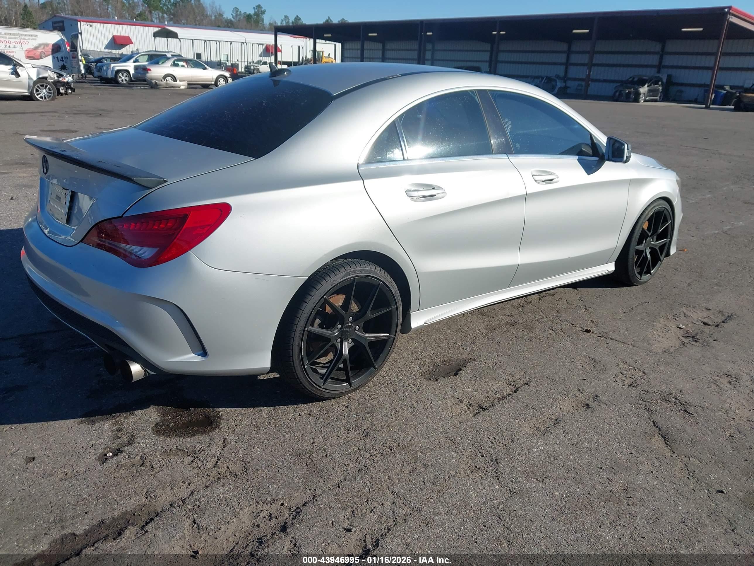 MERCEDES-BENZ CLA image 4