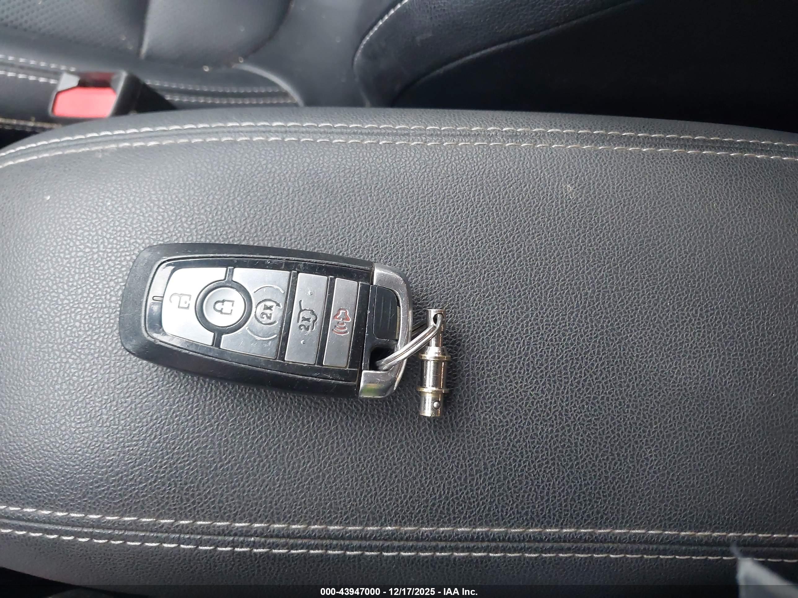FORD ESCAPE image 11