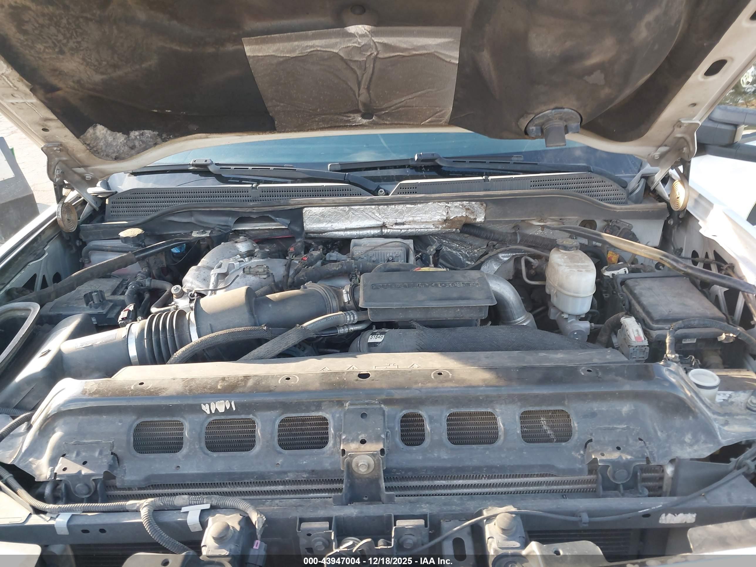 CHEVROLET SILVERADO image 10