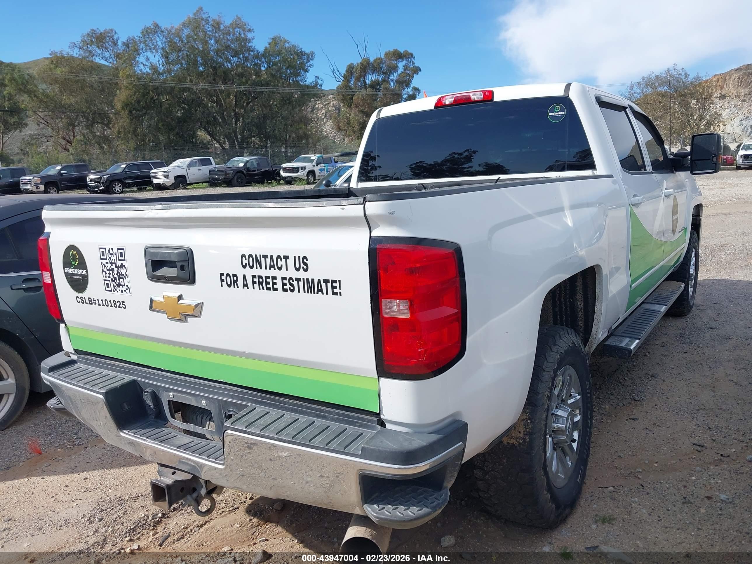 CHEVROLET SILVERADO image 4