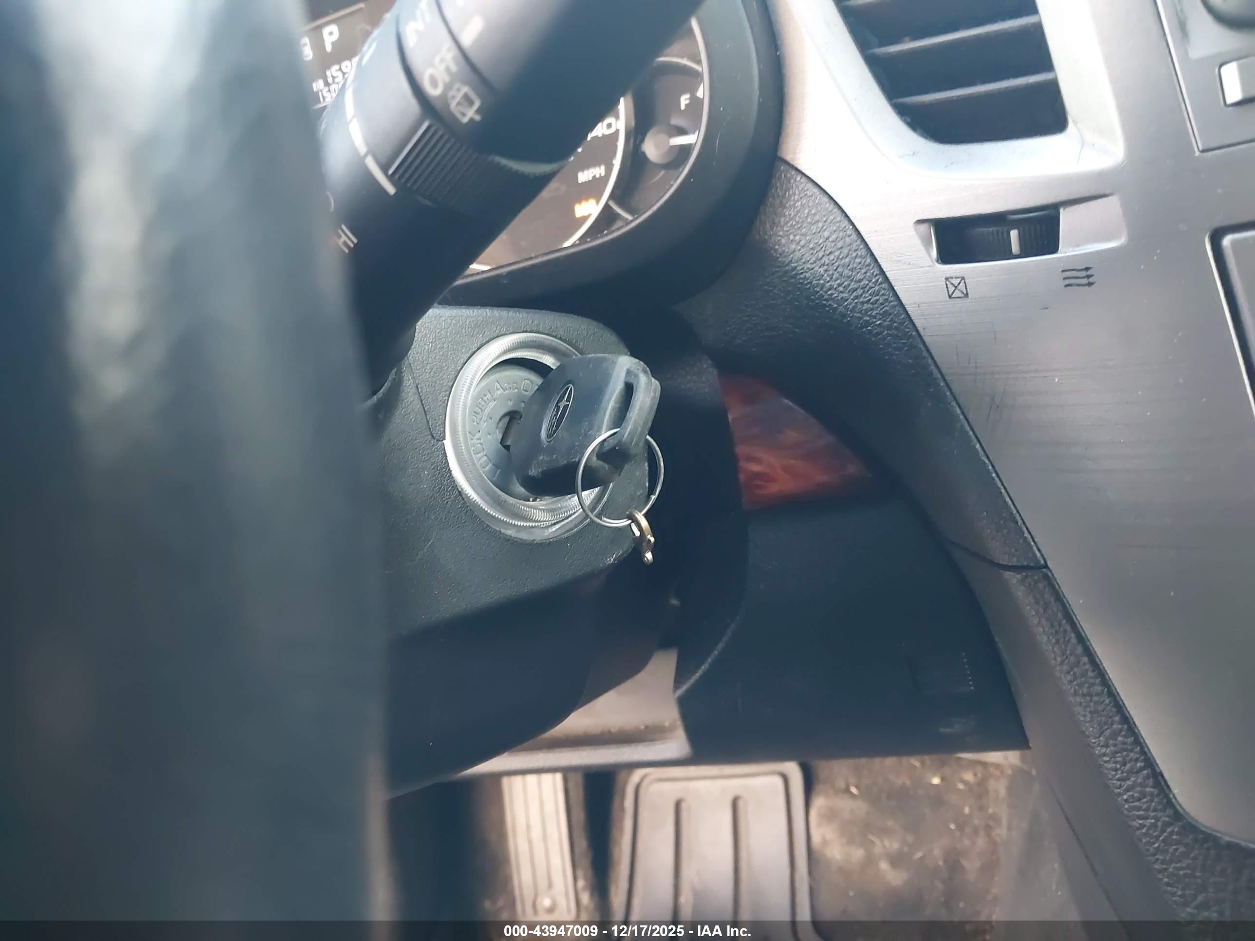 SUBARU OUTBACK image 11