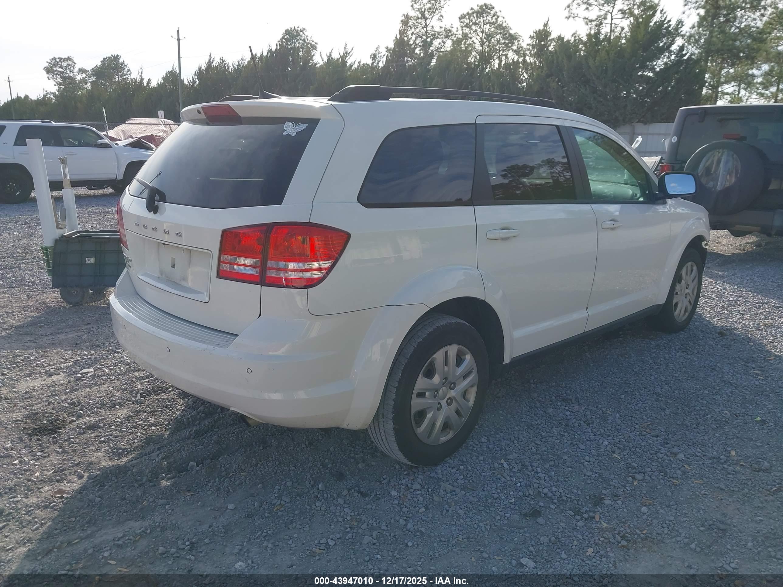 DODGE JOURNEY image 4