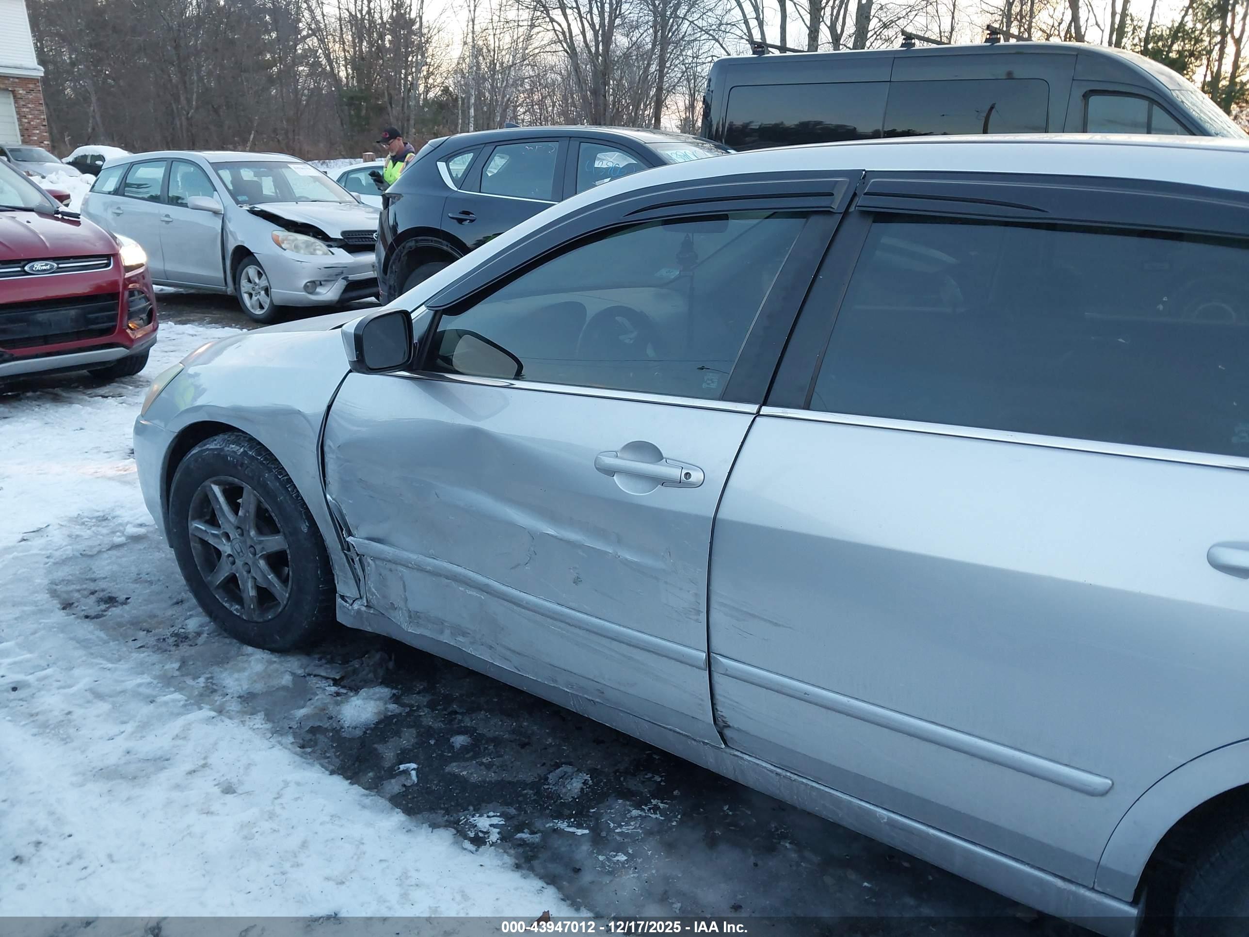 HONDA ACCORD image 6