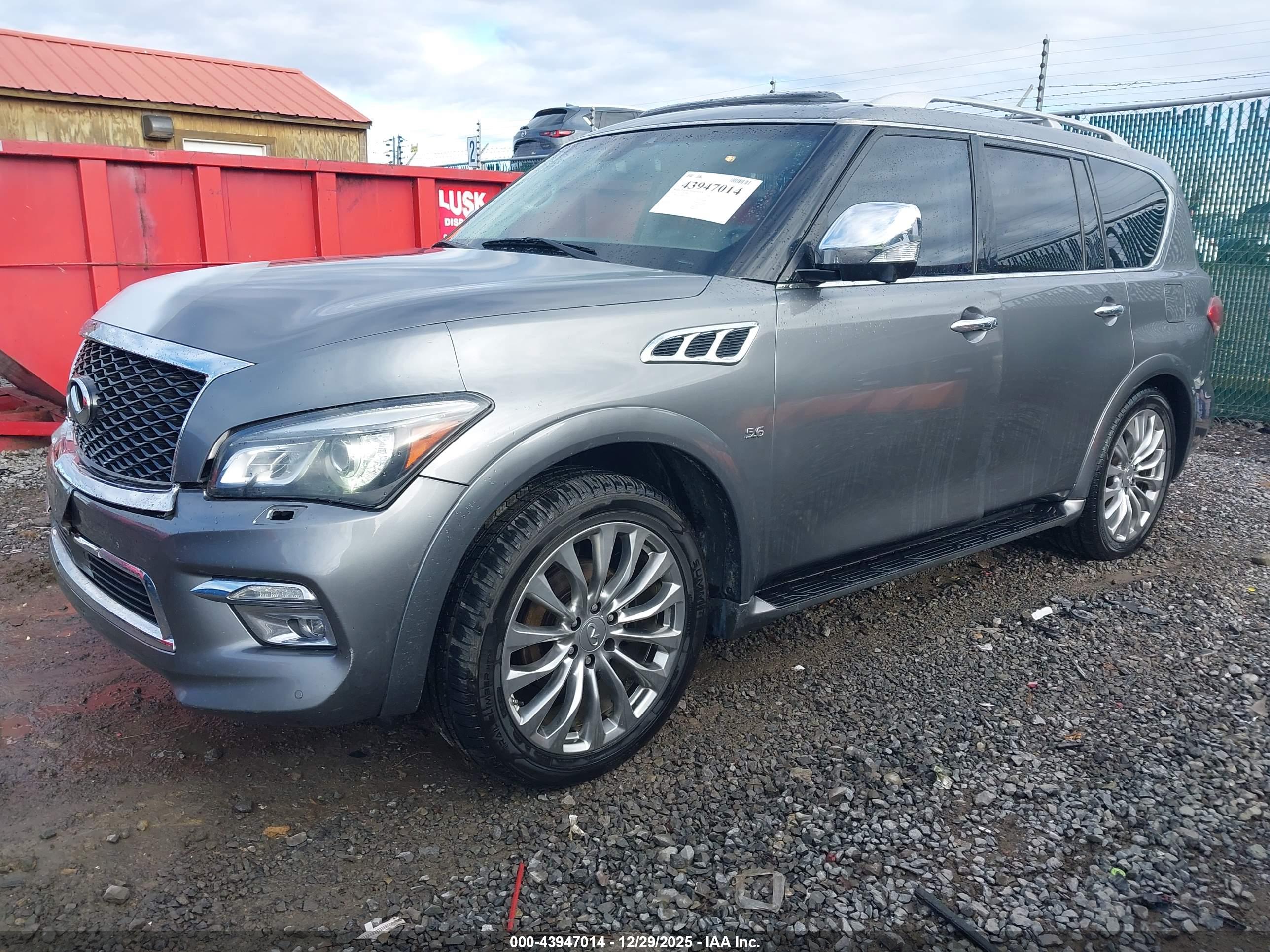 INFINITI QX80 image 2