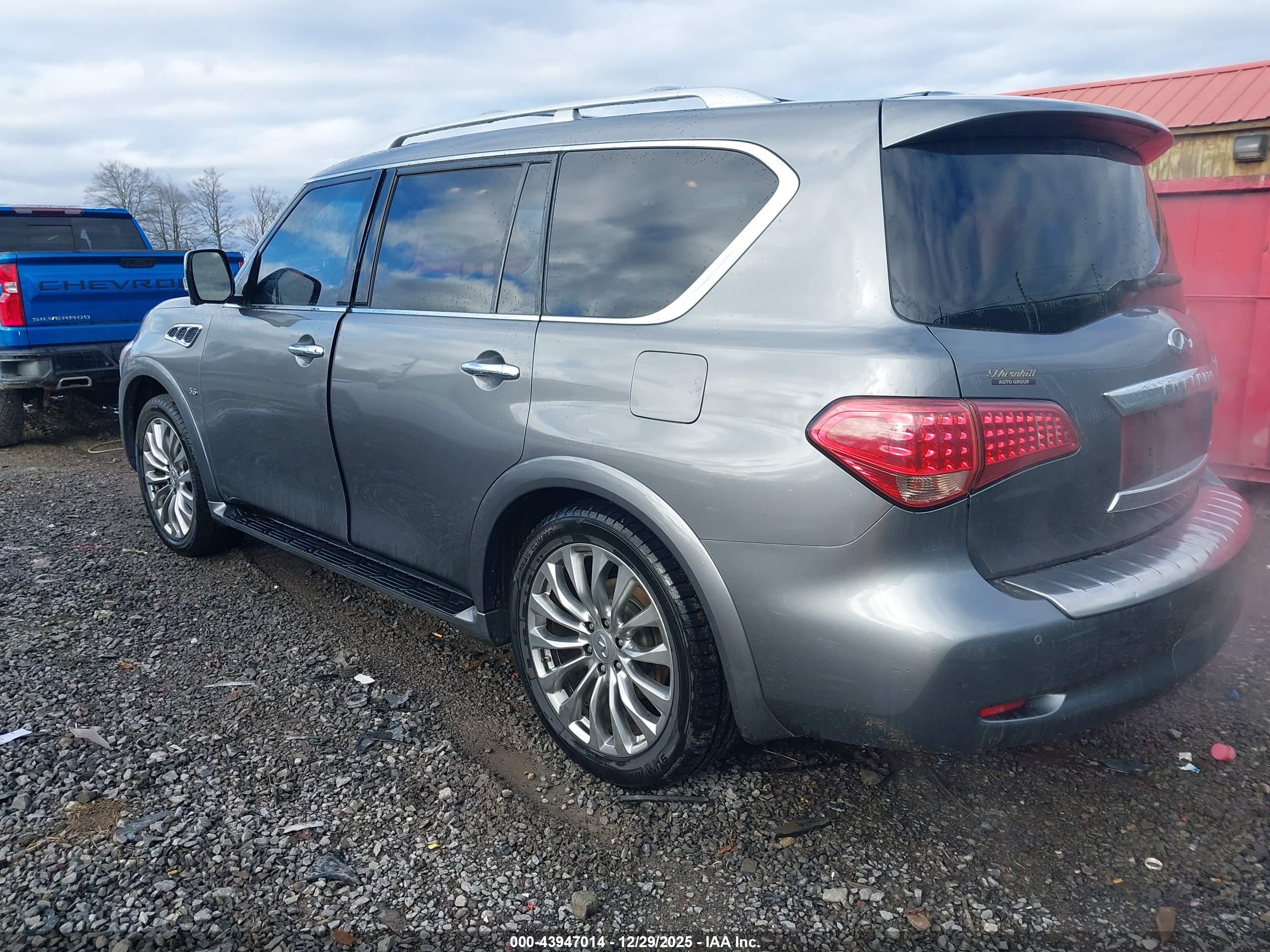 INFINITI QX80 image 3