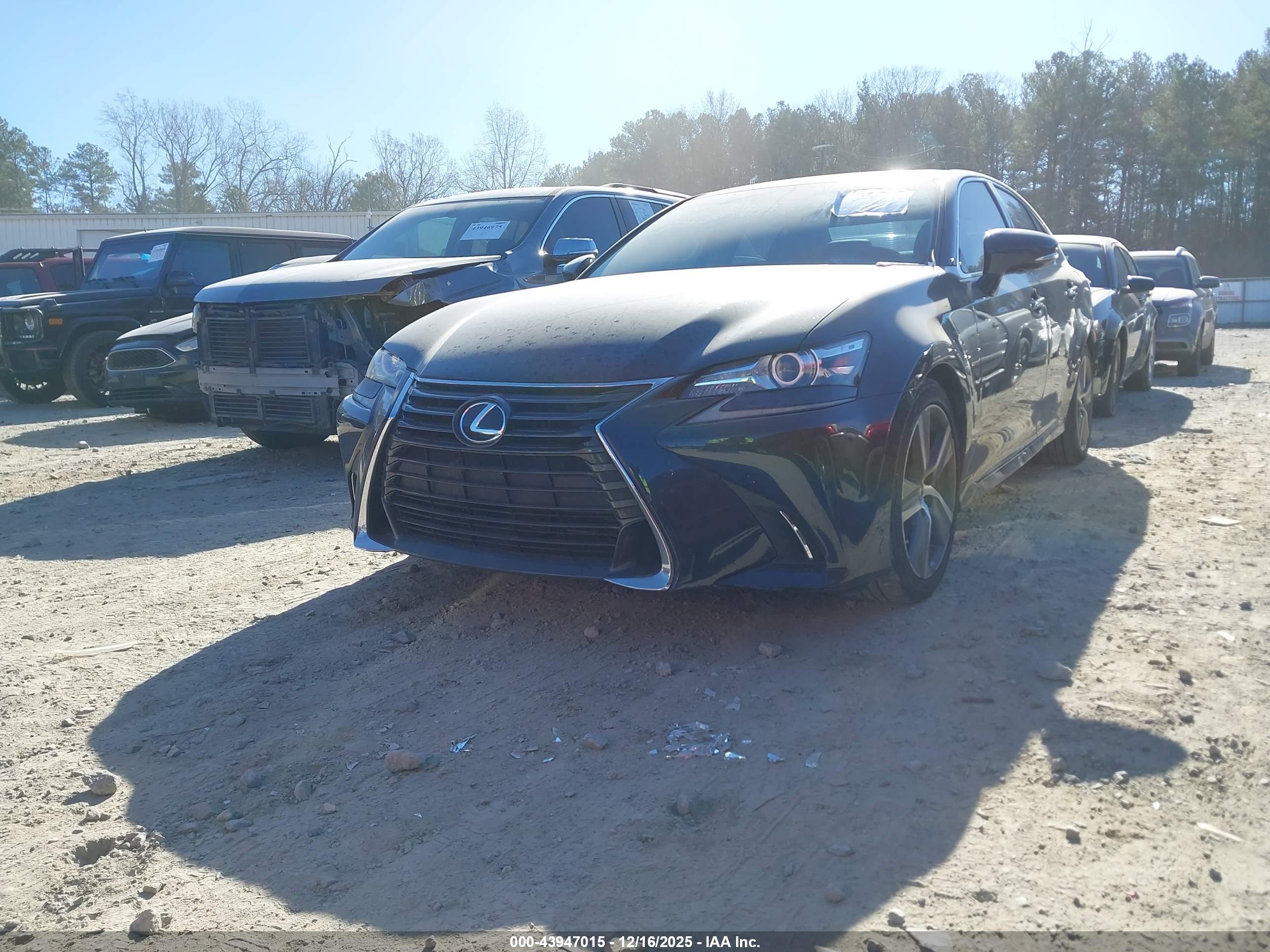 LEXUS GS image 2