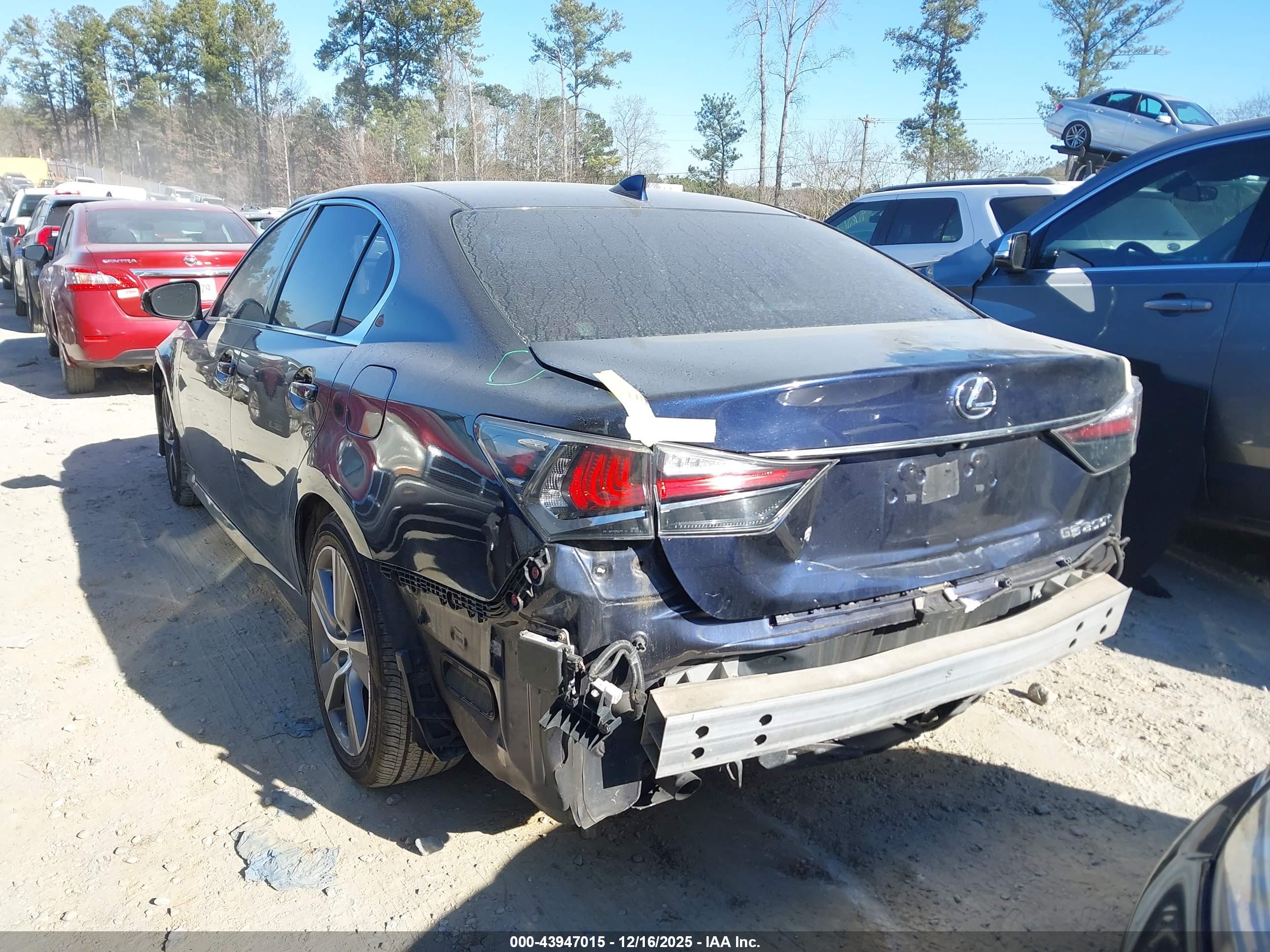 LEXUS GS image 3