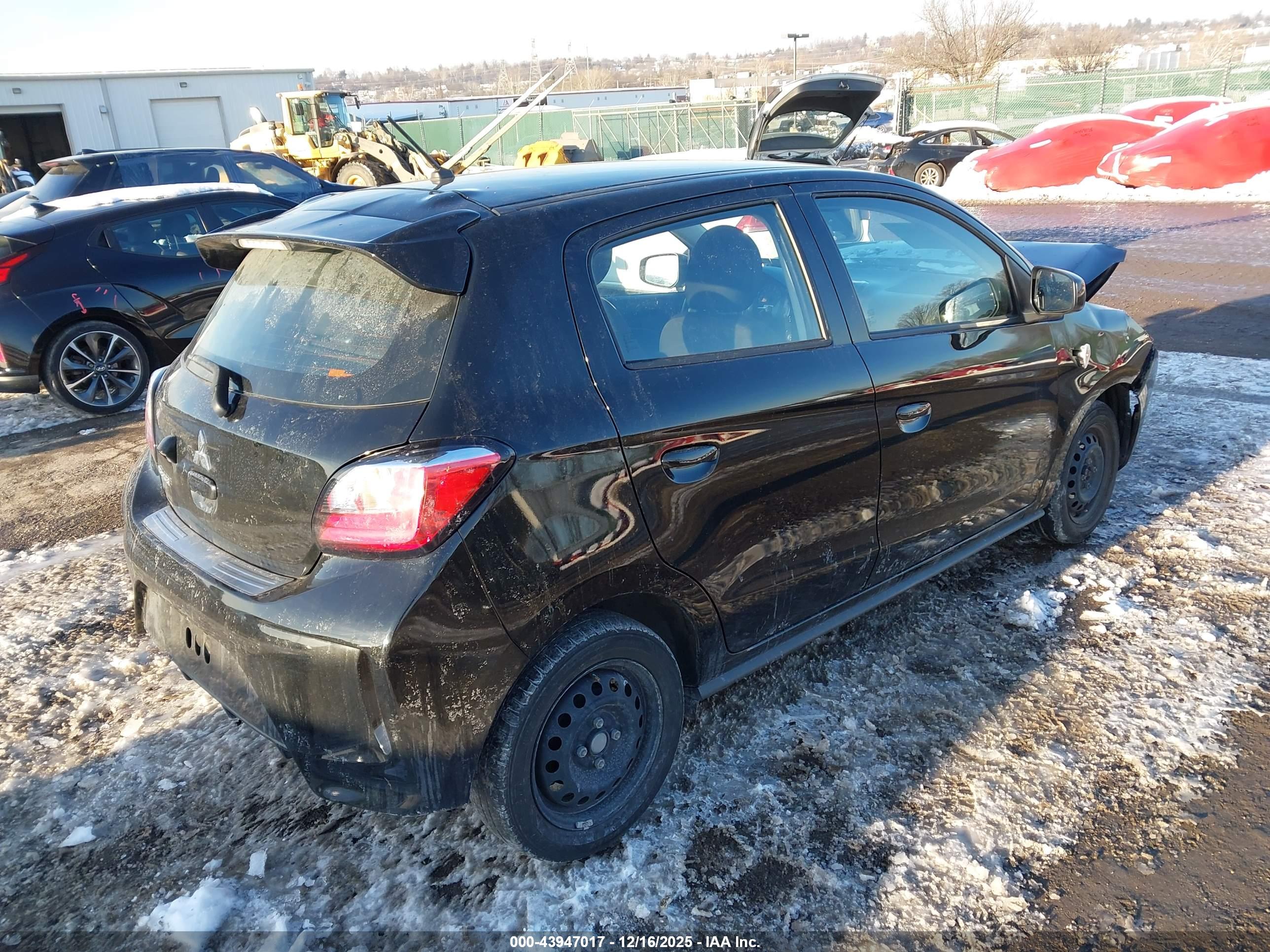 MITSUBISHI MIRAGE image 4