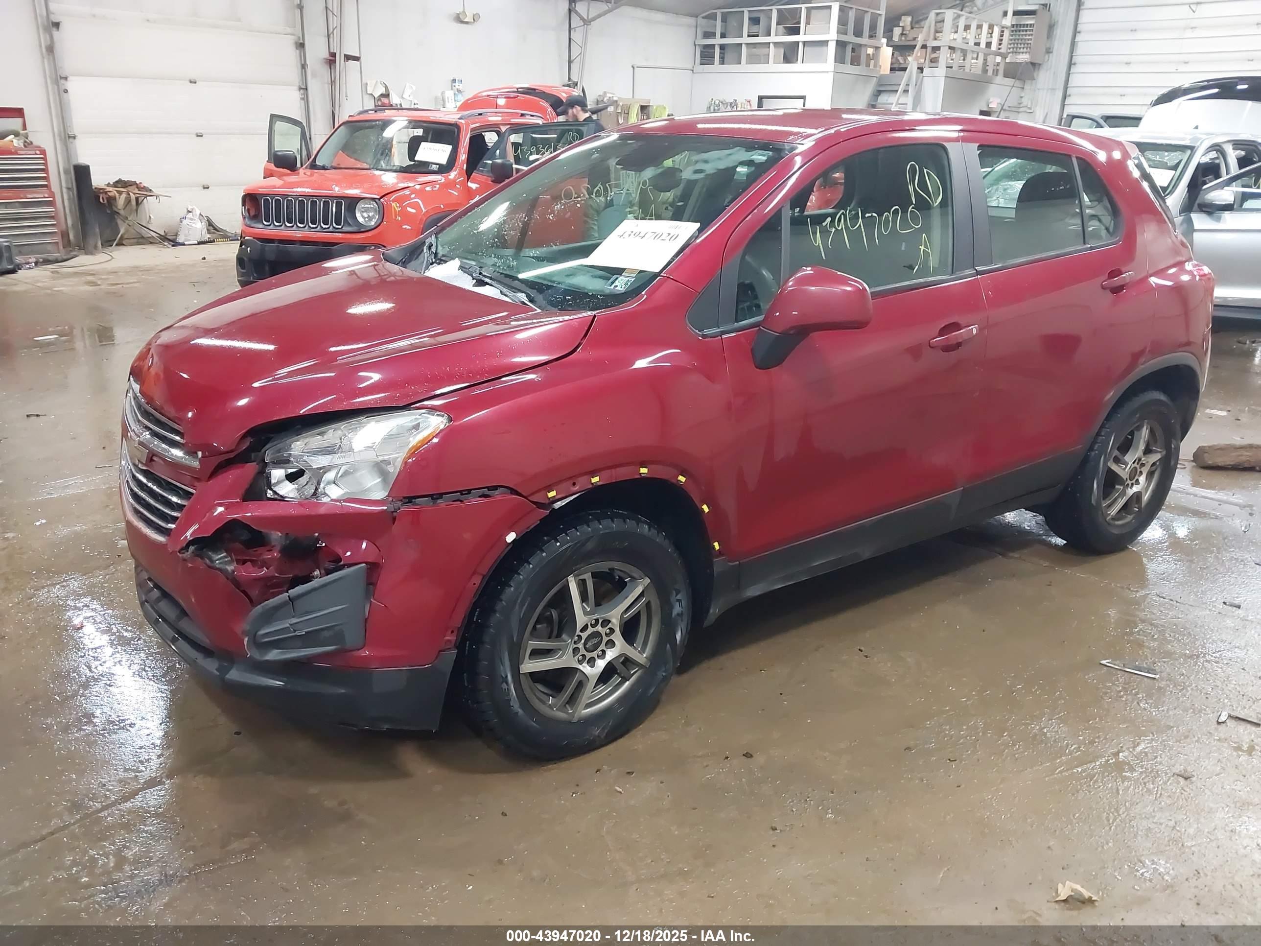 CHEVROLET TRAX image 2