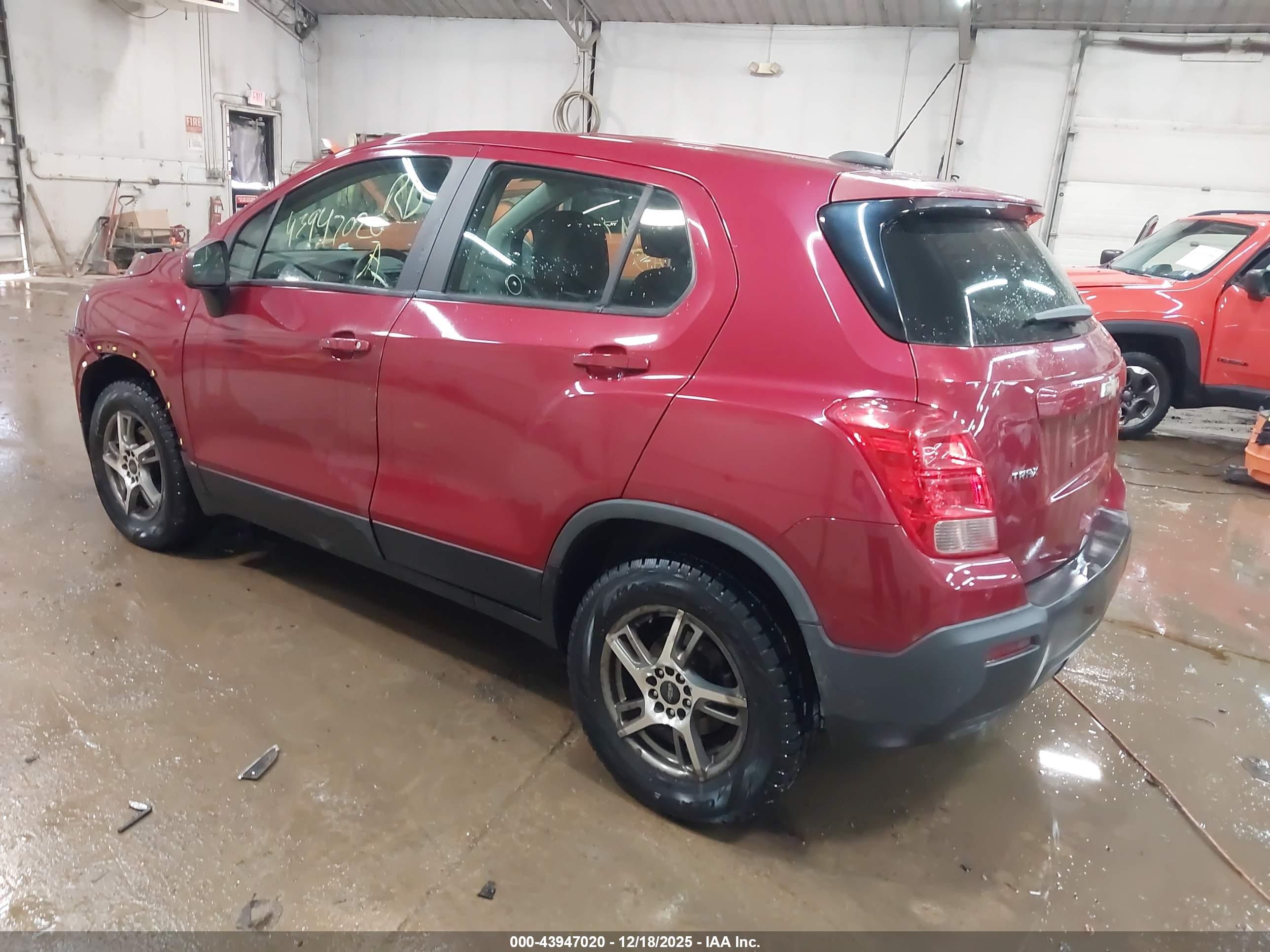 CHEVROLET TRAX image 3