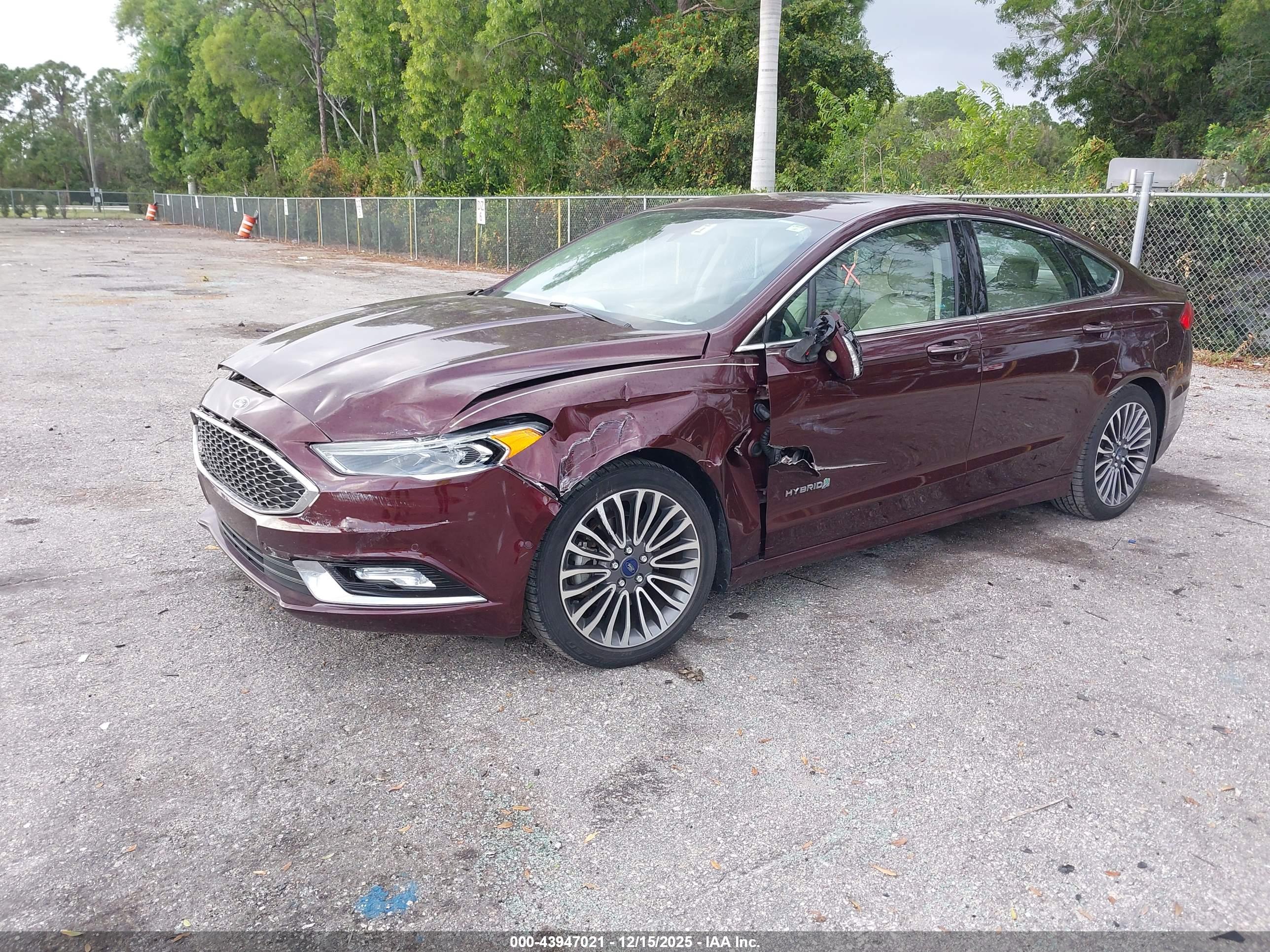 FORD FUSION image 2