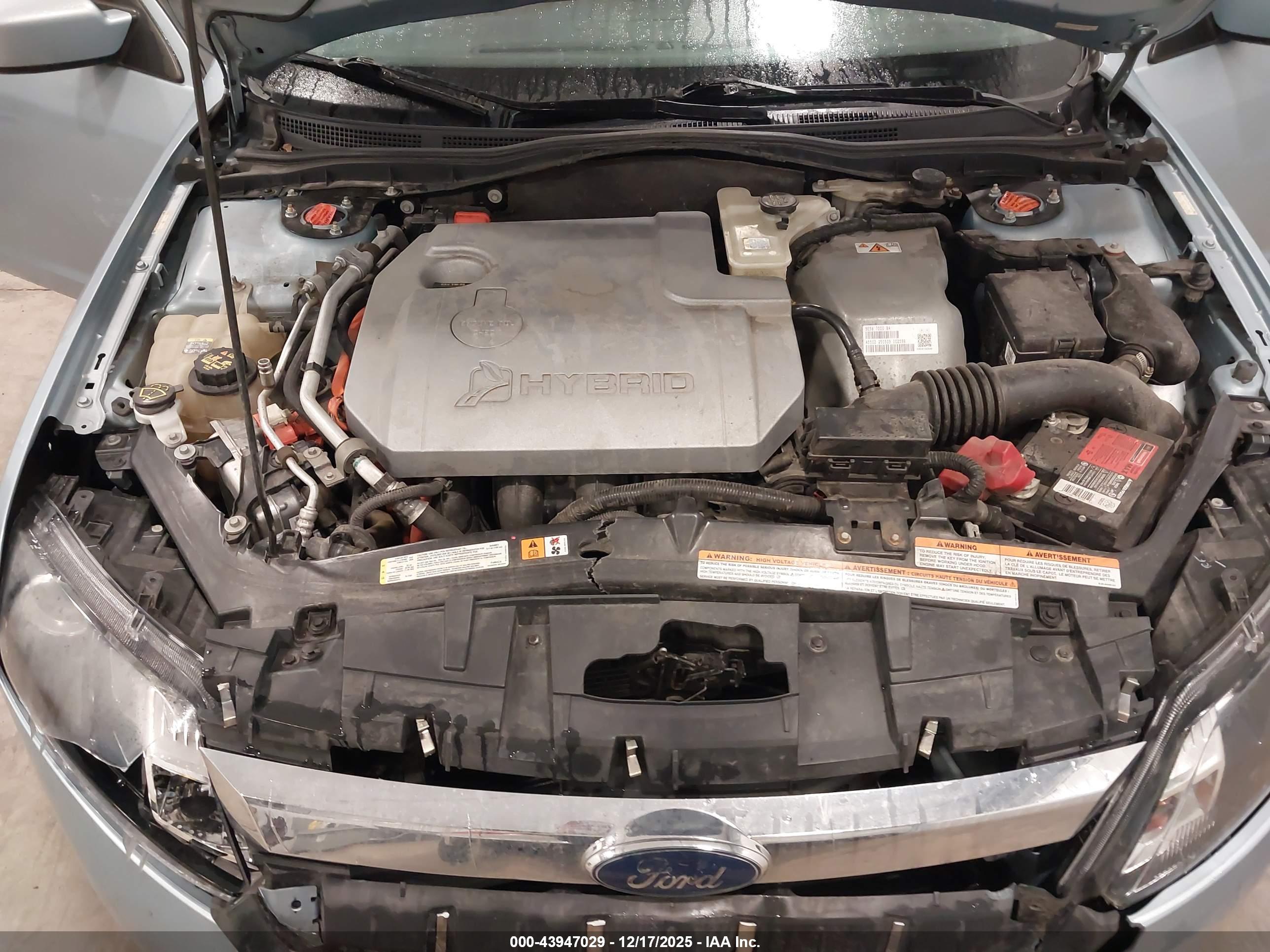 FORD FUSION image 10