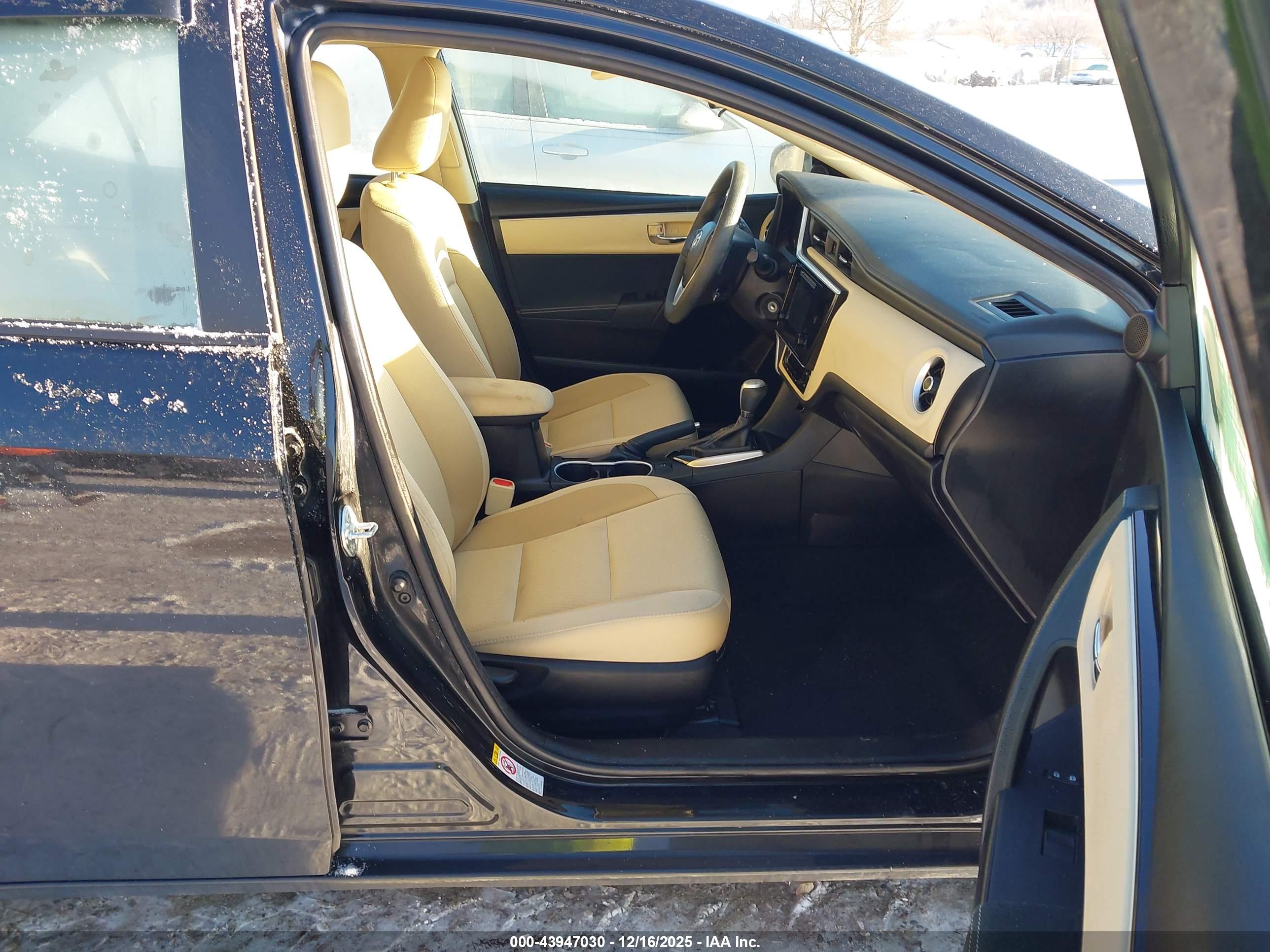 TOYOTA COROLLA image 5