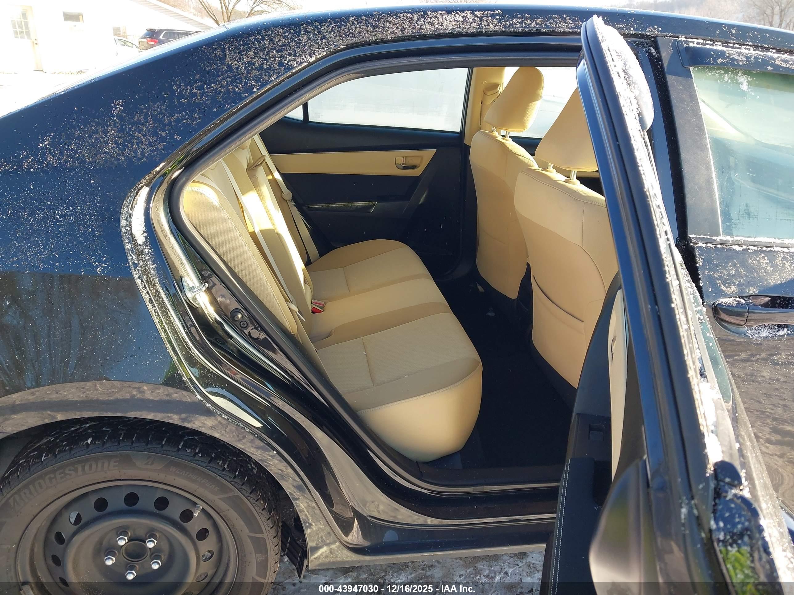 TOYOTA COROLLA image 8