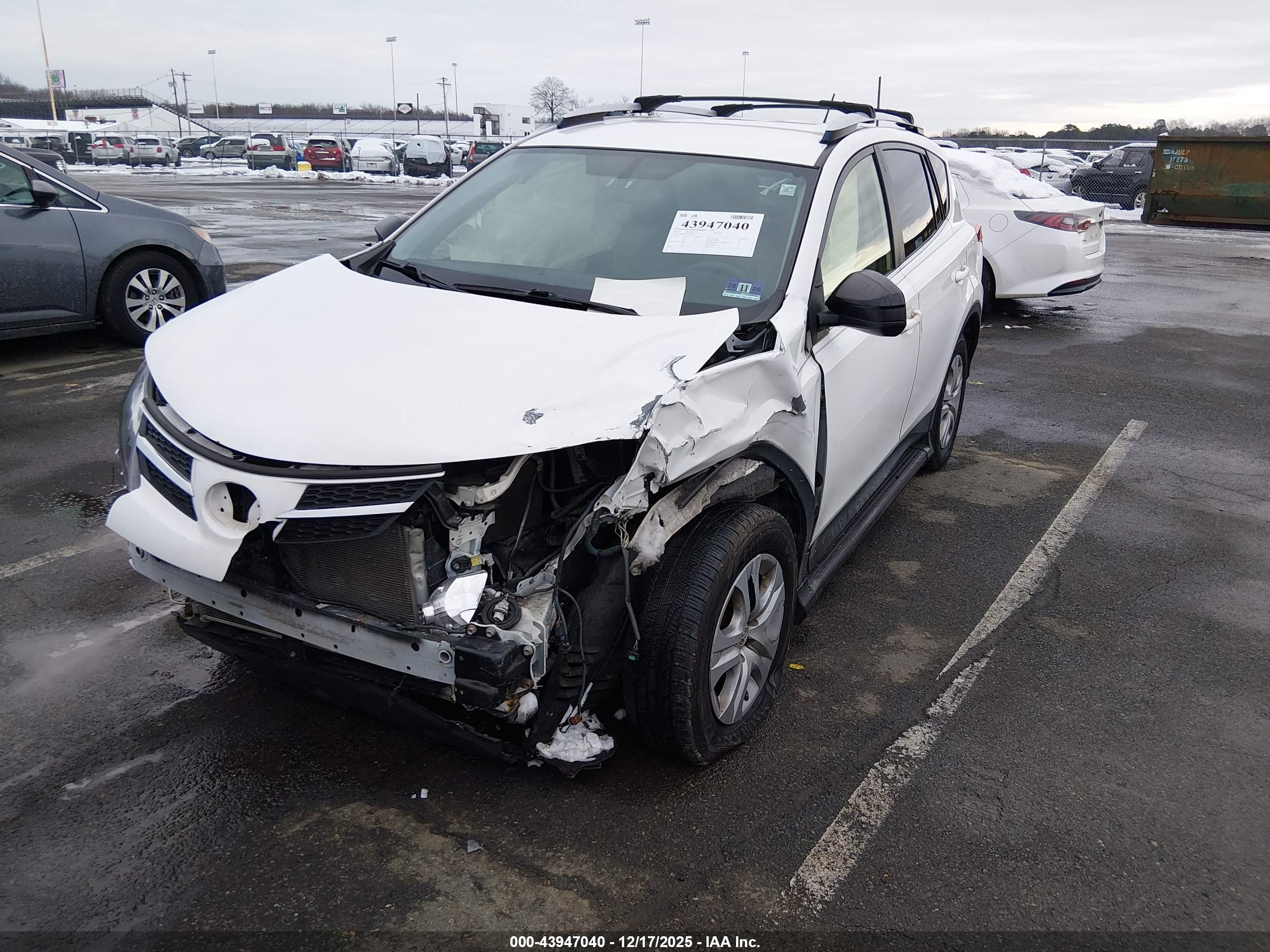 TOYOTA RAV4 image 2