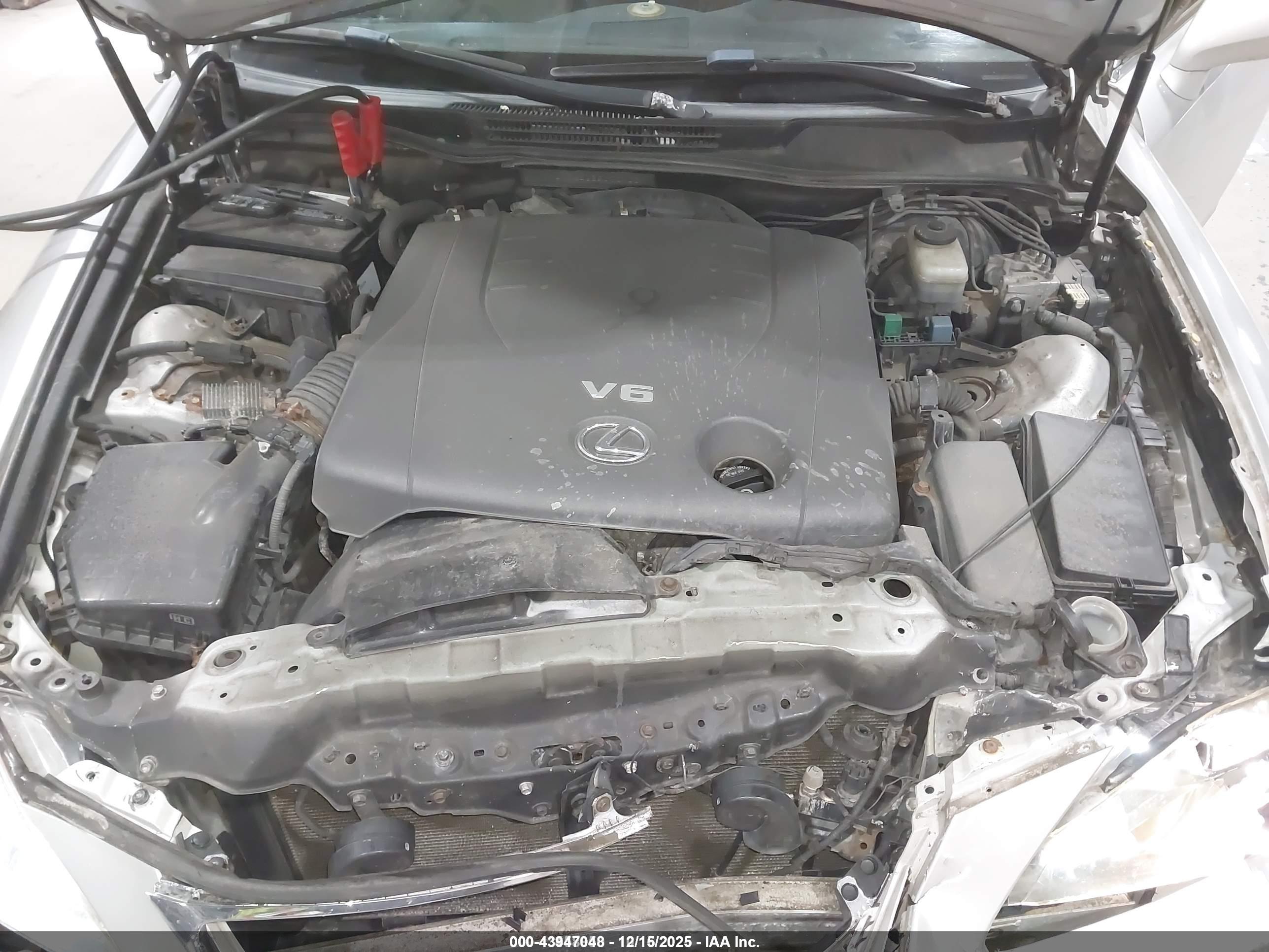LEXUS IS image 10