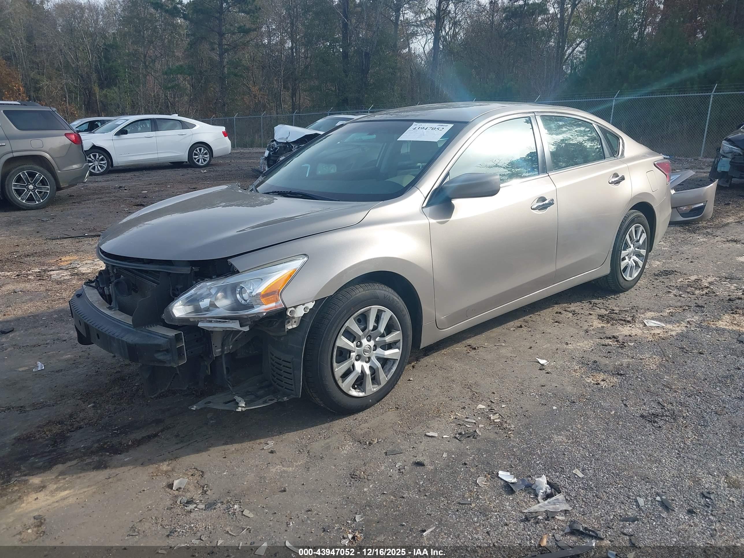 NISSAN ALTIMA image 2