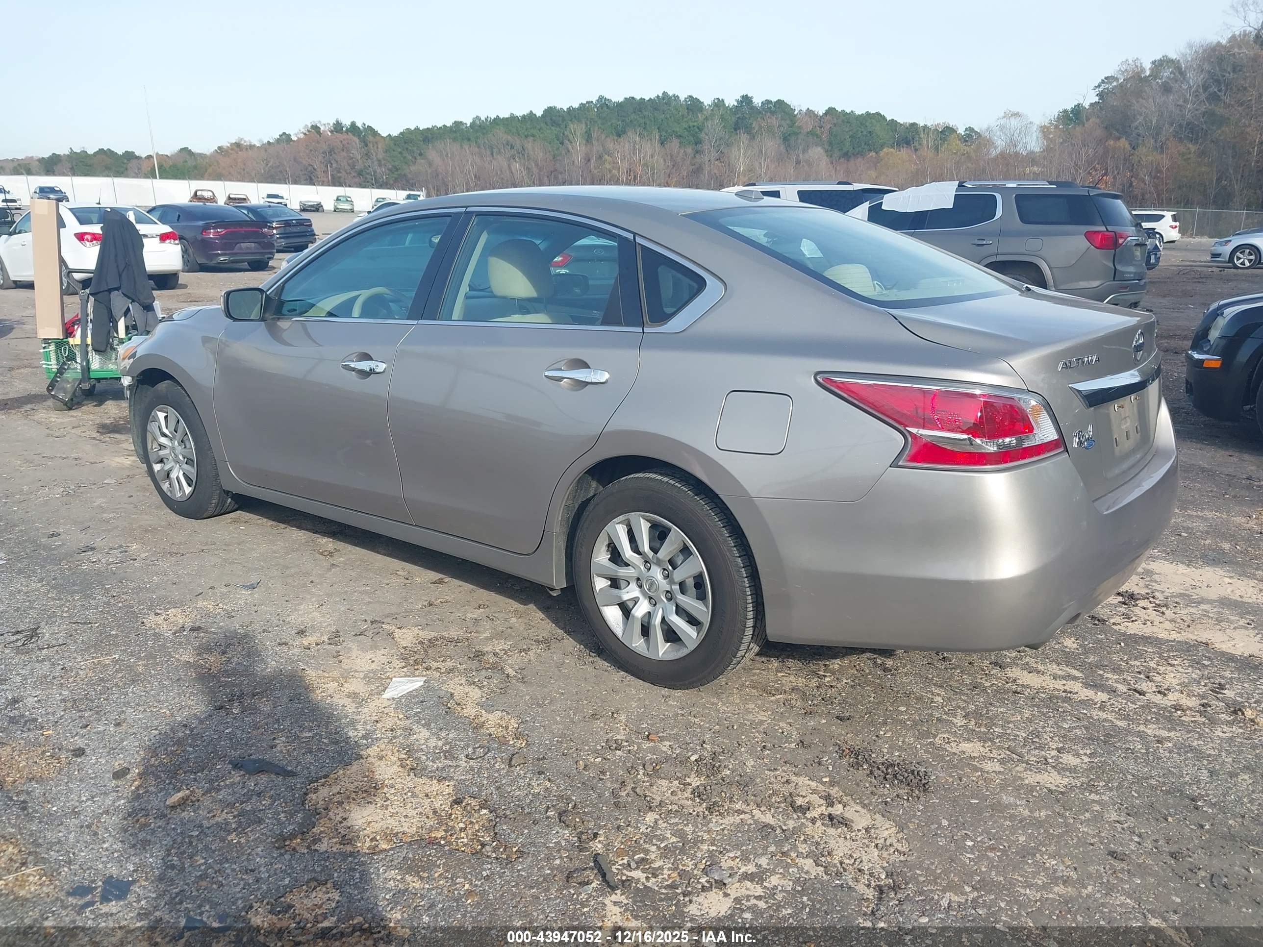 NISSAN ALTIMA image 3