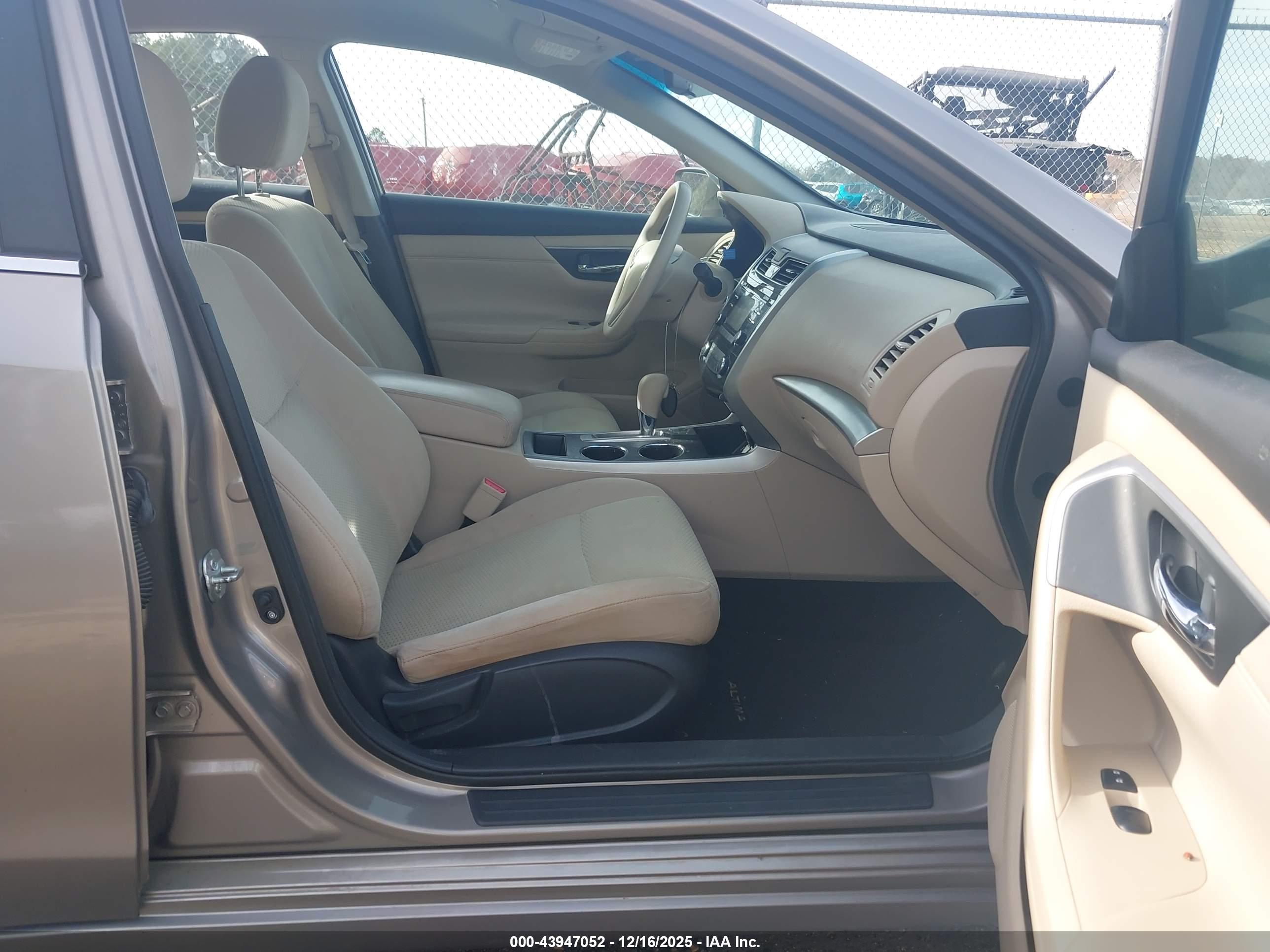 NISSAN ALTIMA image 5