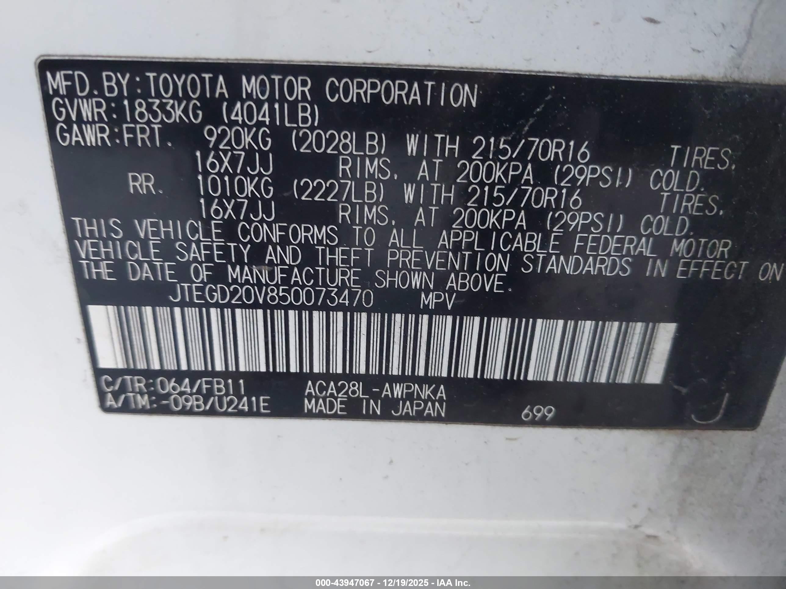 TOYOTA RAV4 image 9