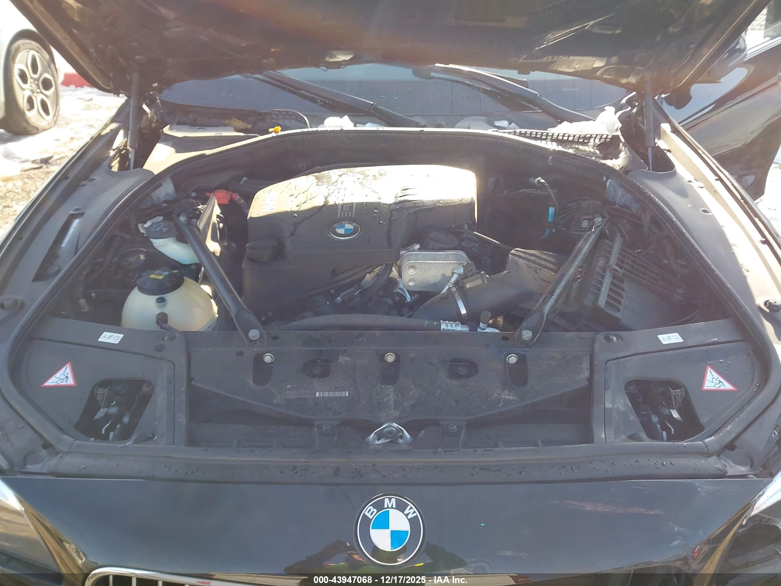 BMW 528I image 10