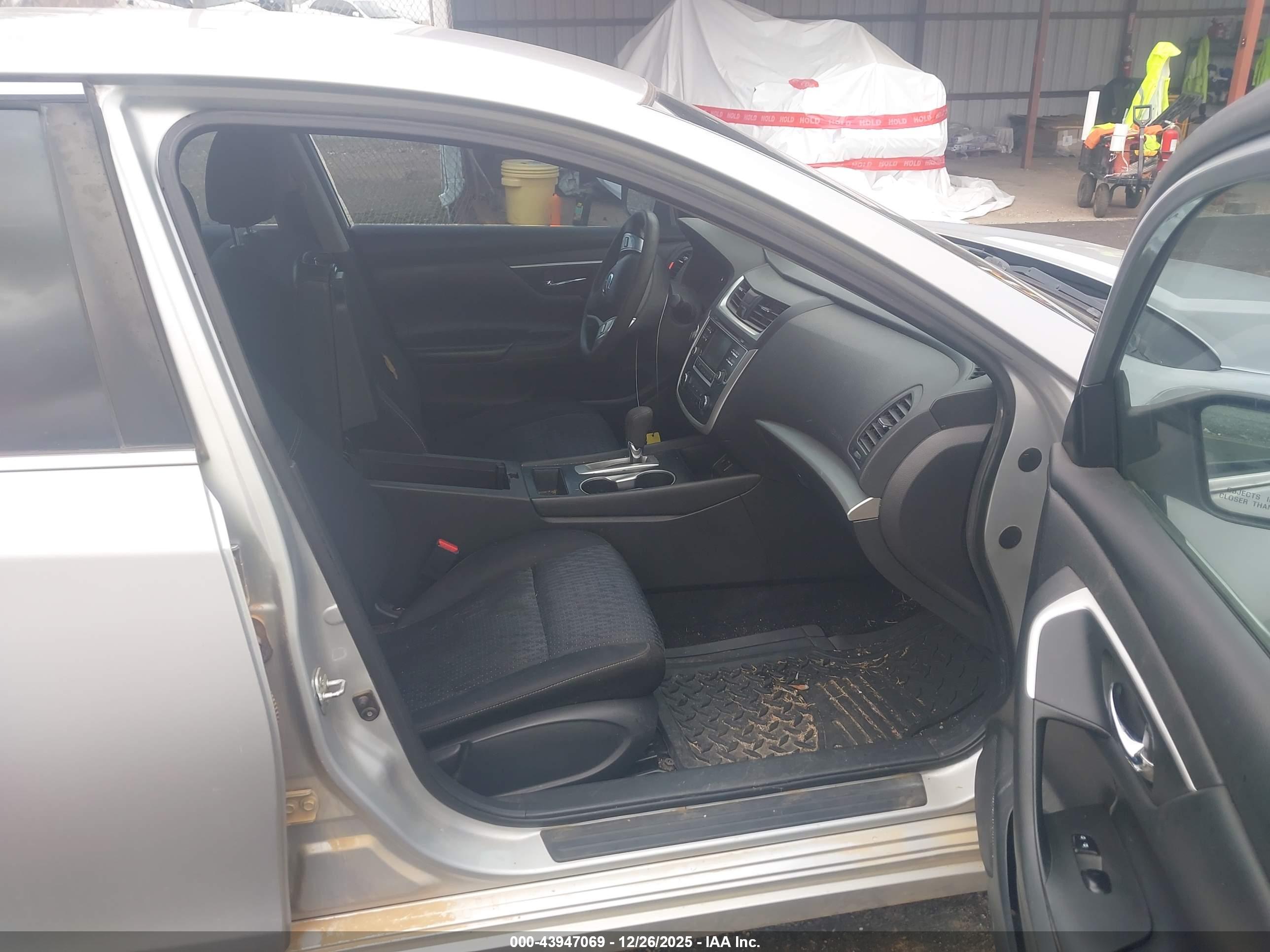 NISSAN ALTIMA image 5