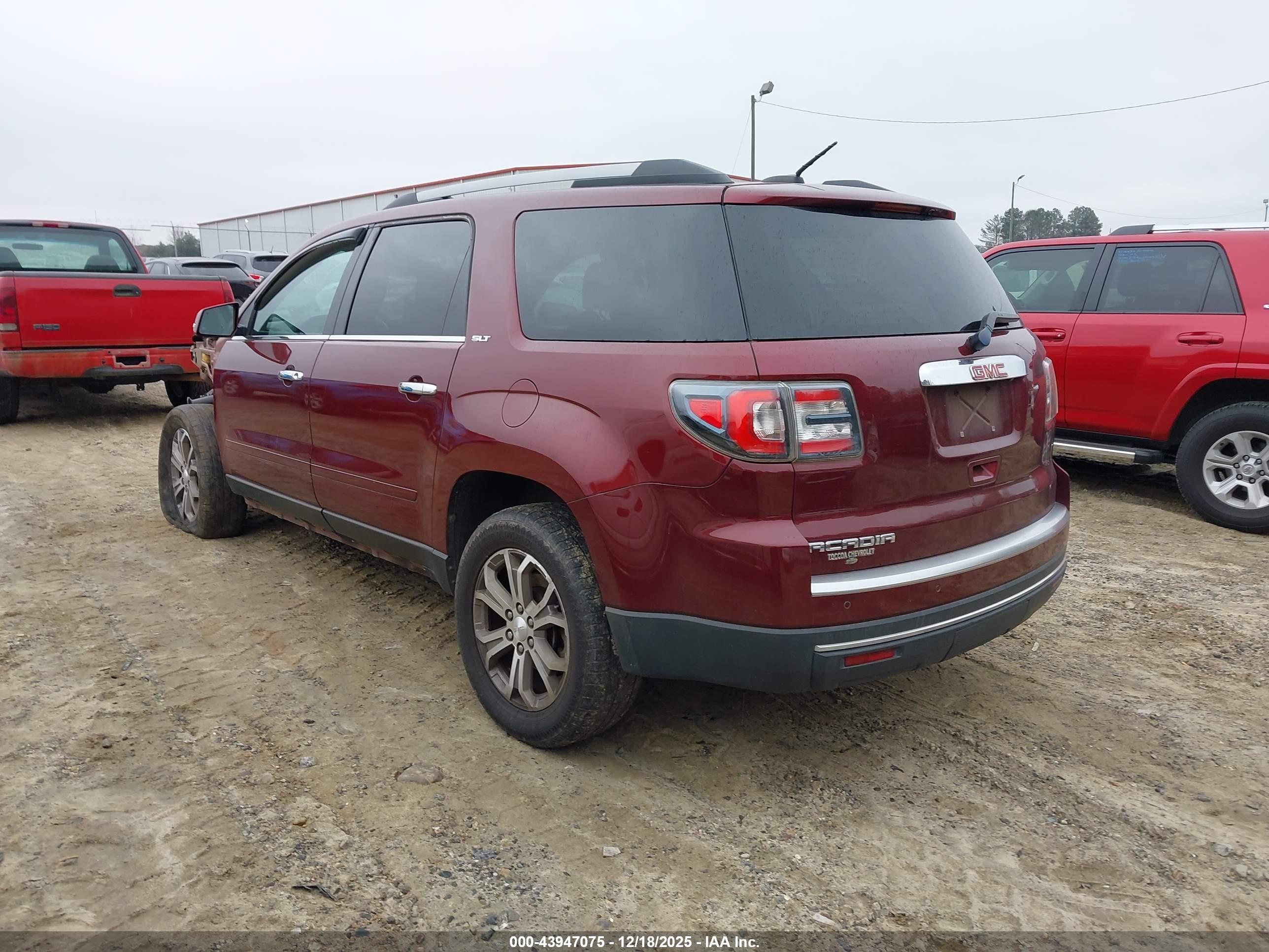 GMC ACADIA image 3