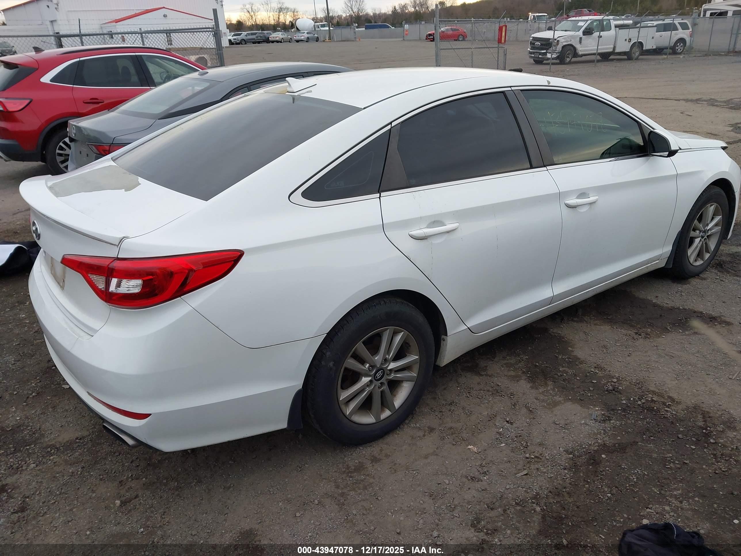 HYUNDAI SONATA image 4