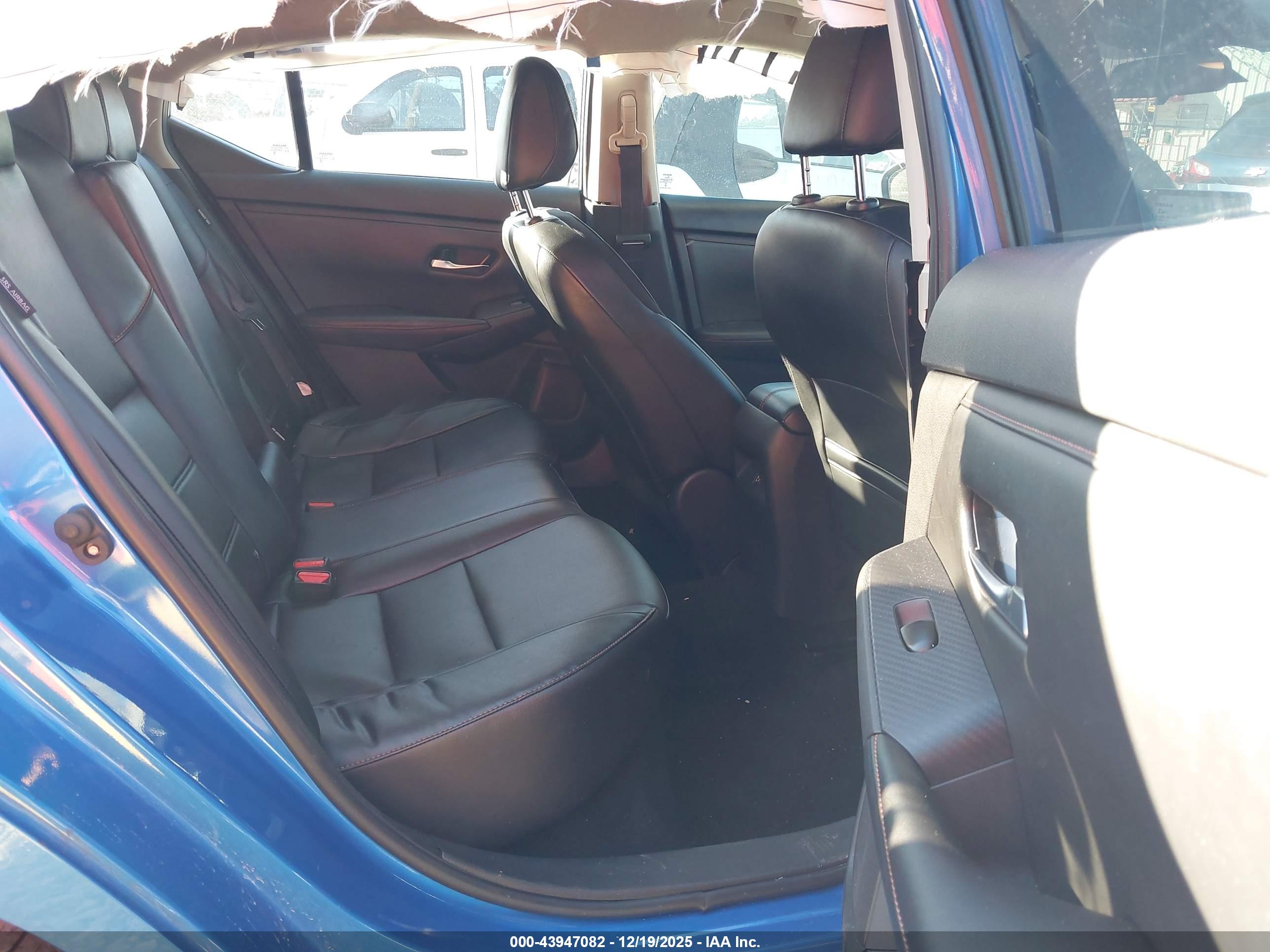 NISSAN SENTRA image 8